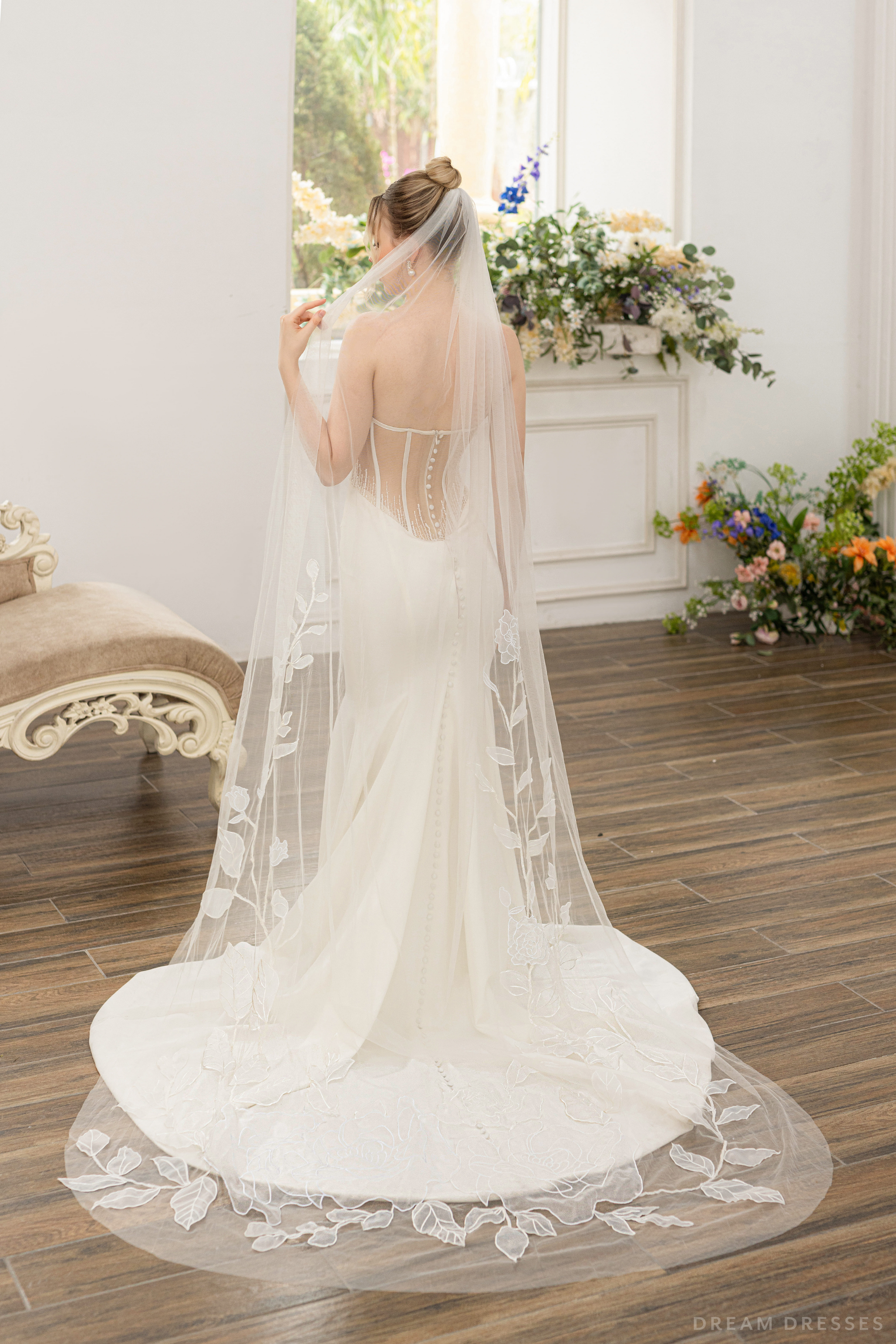 Floral Lace Wedding Veil (#AMABELLA)