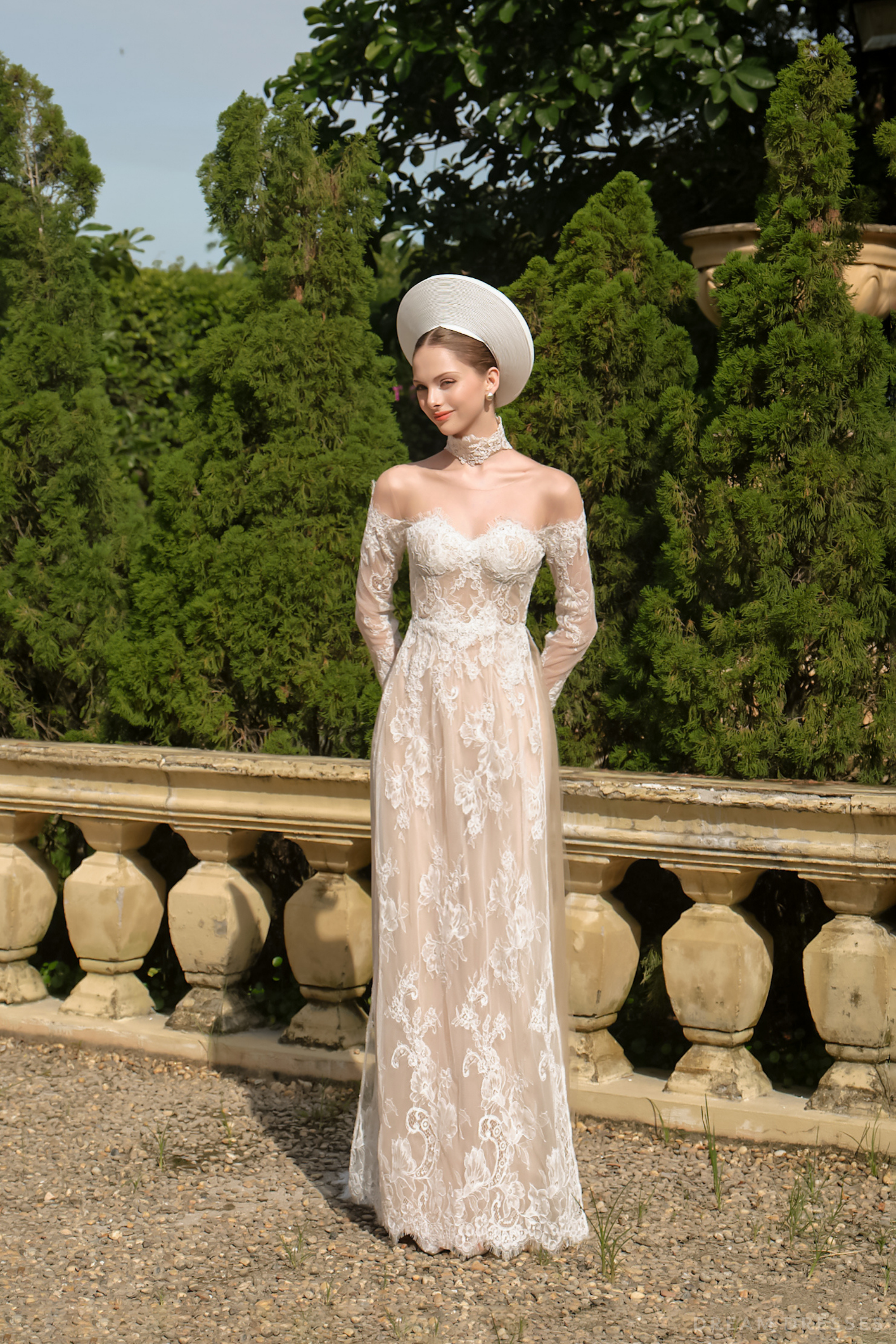 White Bridal Ao Dai | Modern Vietnamese Bridal Dress with French Lace (#ORIANA)