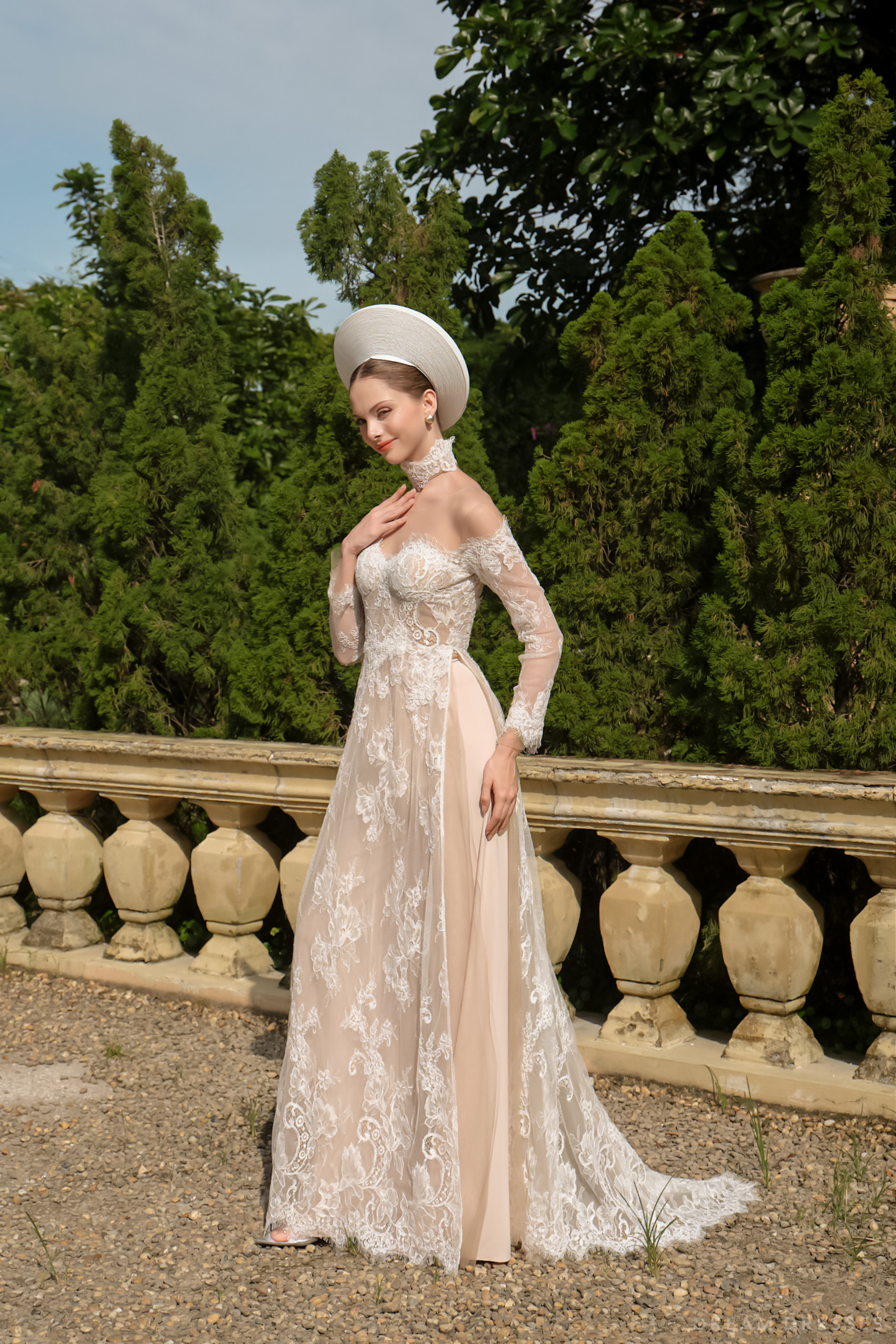 White Bridal Ao Dai | Modern Vietnamese Bridal Dress with French Lace (#ORIANA)