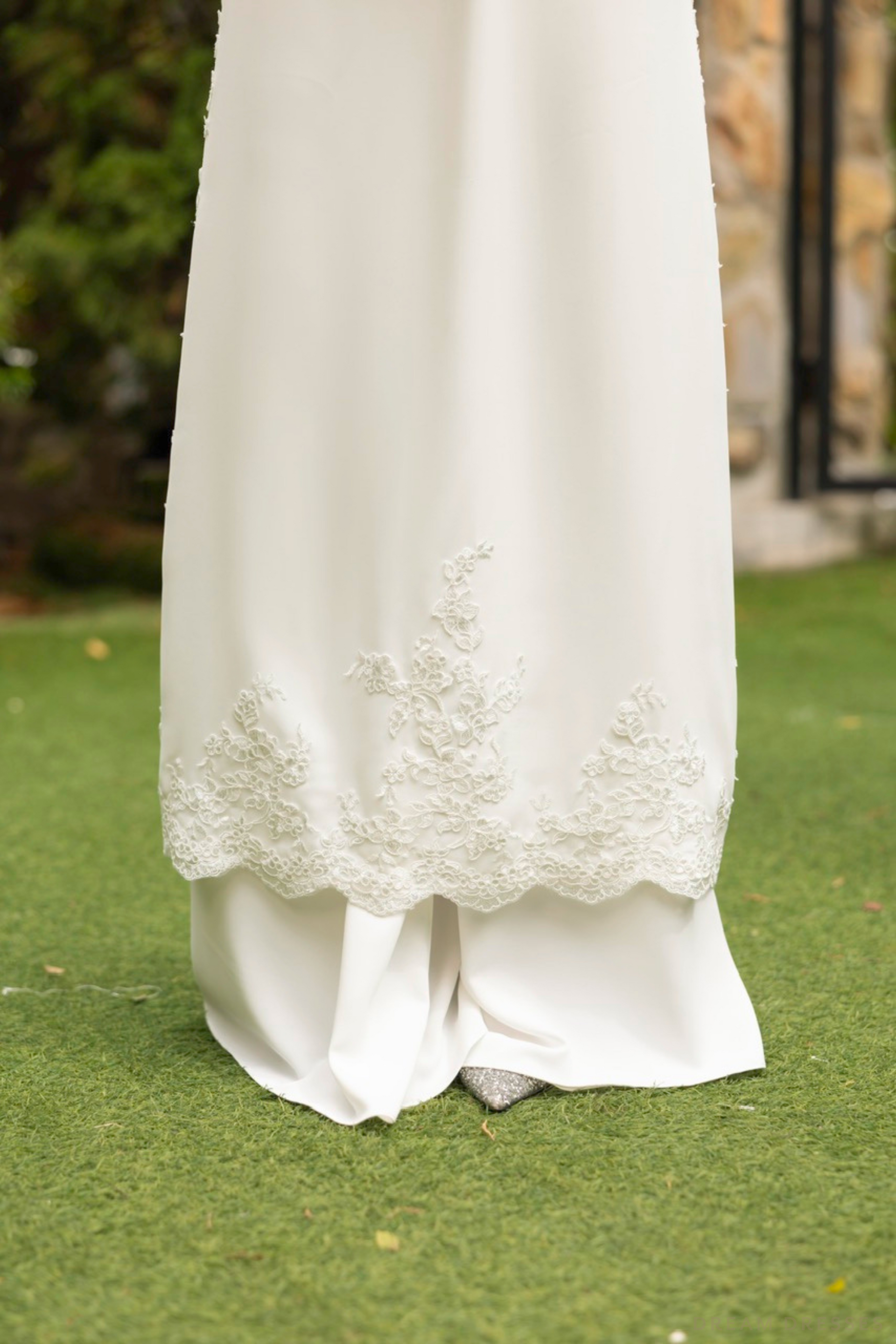 White Silk Ao Dai | Modern Vietnamese Bridal Dress (#ALLY) - Dream Dresses by P.M.N.
