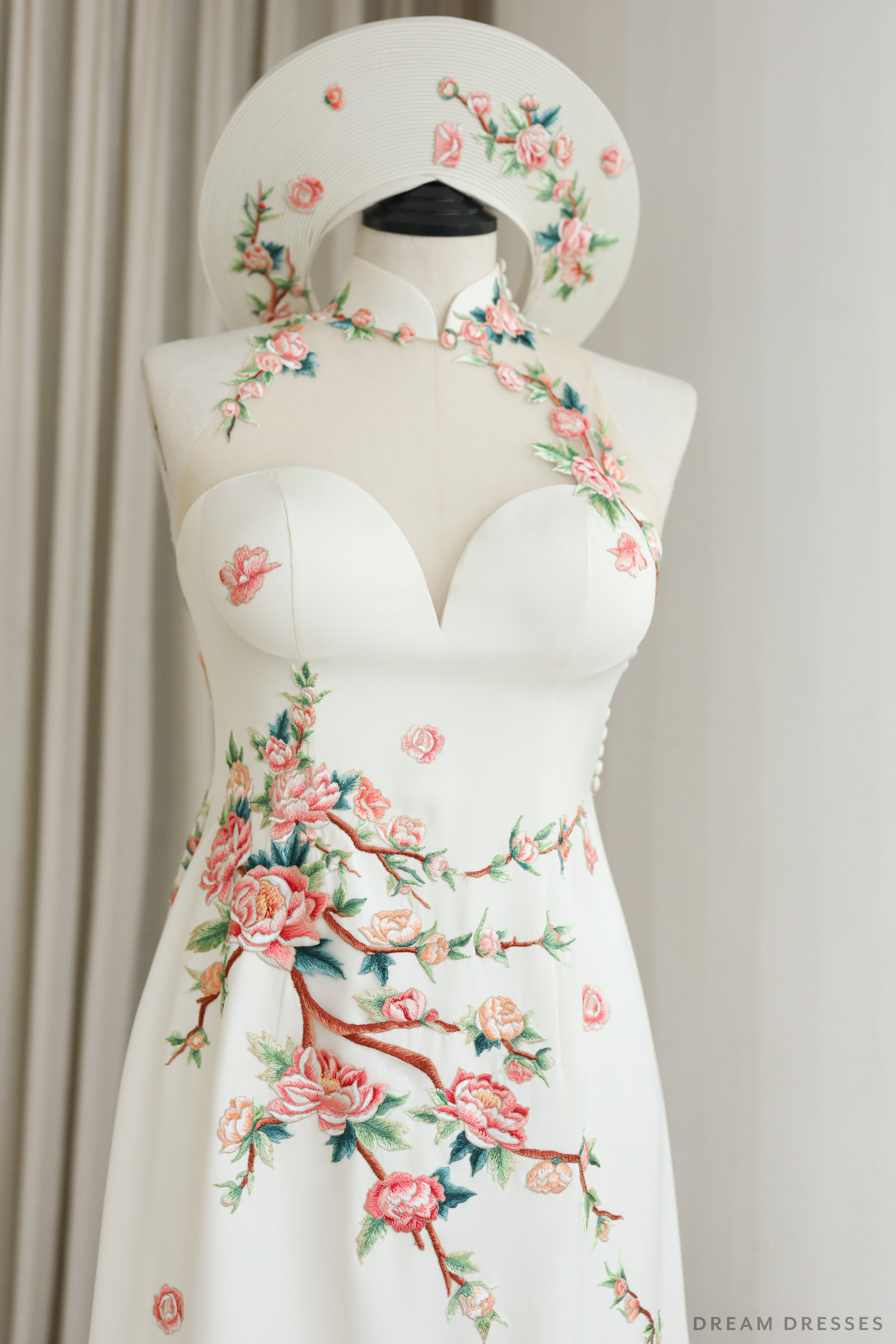 Cheongsam-Inspired Ao Dai | Ivory Silk Ao Dai with Embroidery (#YUE)