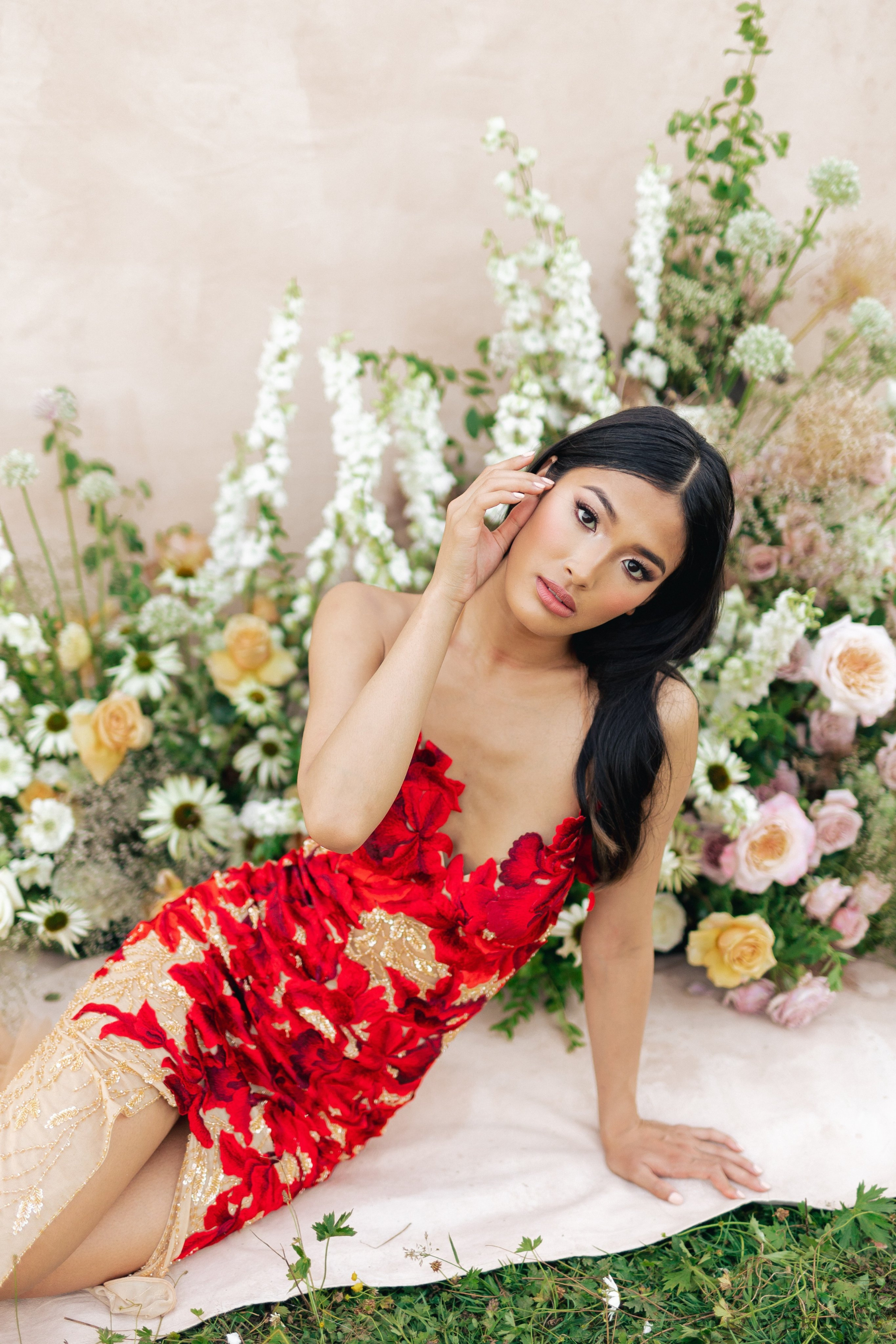 Sexy Dress with Red Embroidery Liliane | DreamDresses Sexy Dress with Red Embroidery Liliane | DreamDresses