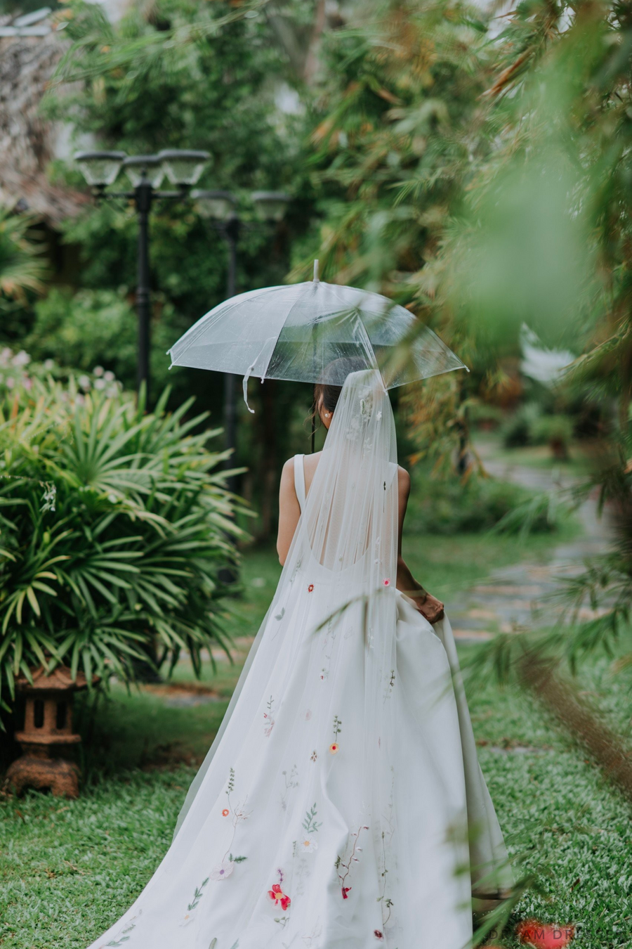 One Tier Colorful Floral Veil (#FLORAL) - Dream Dresses by P.M.N.