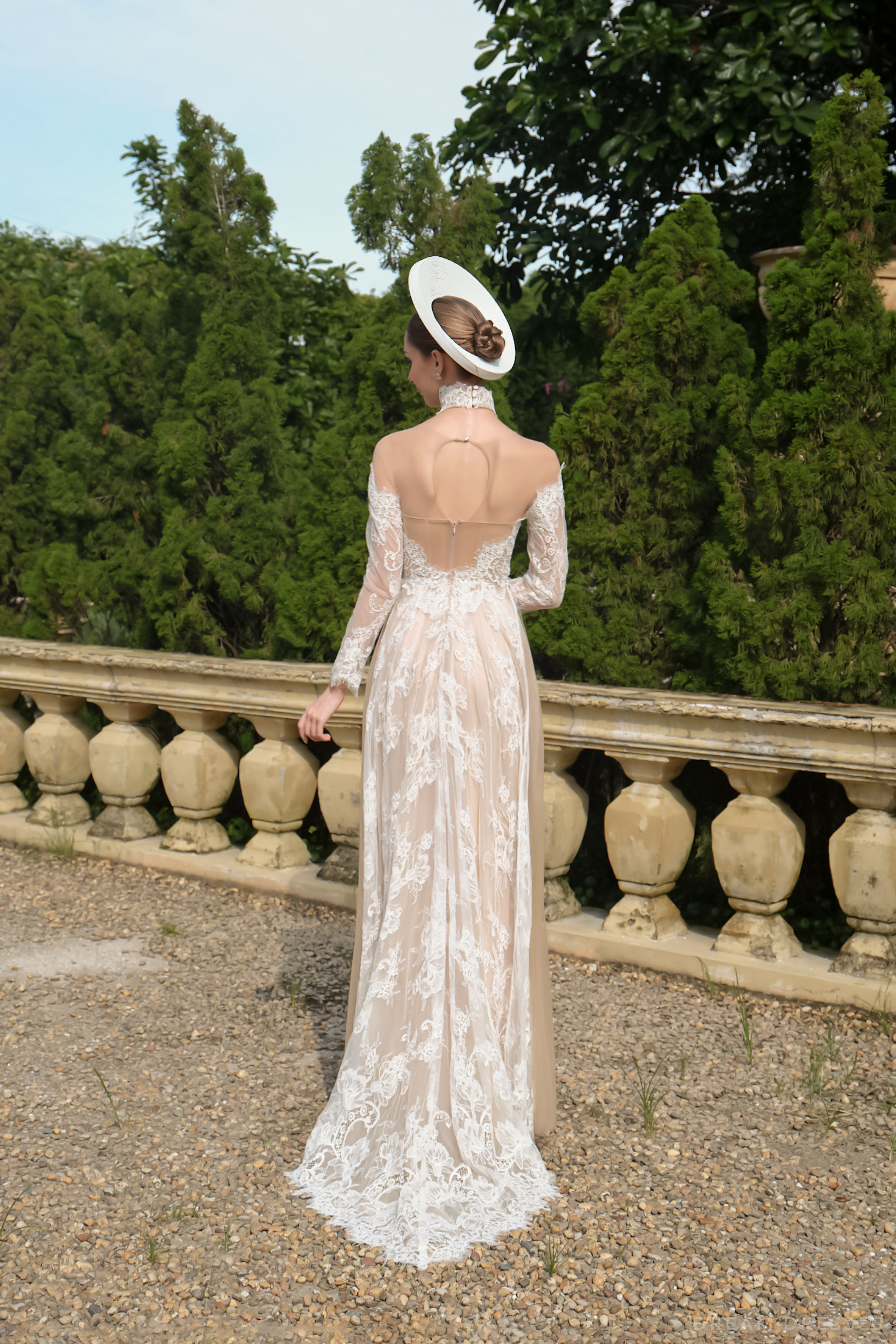 White Bridal Ao Dai | Modern Vietnamese Bridal Dress with French Lace (#ORIANA)