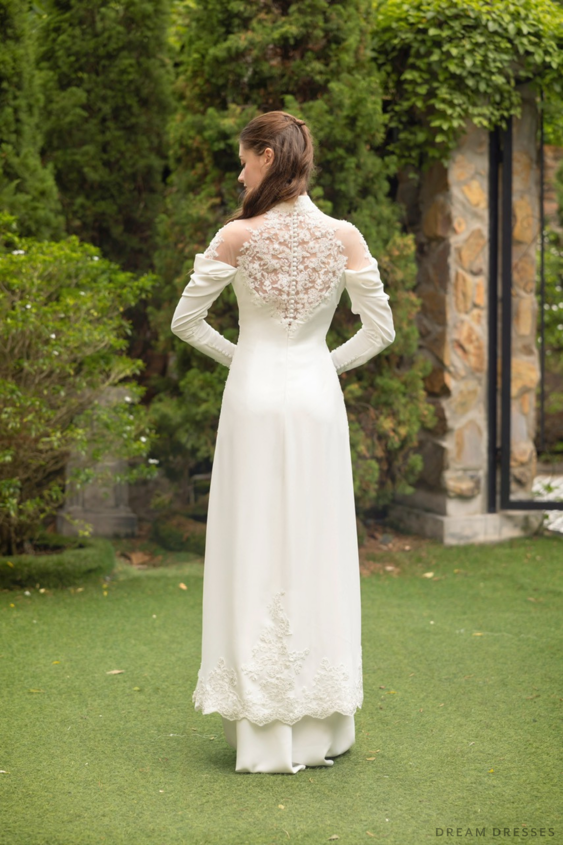 White Silk Ao Dai | Modern Vietnamese Bridal Dress (#ALLY) - Dream Dresses by P.M.N.
