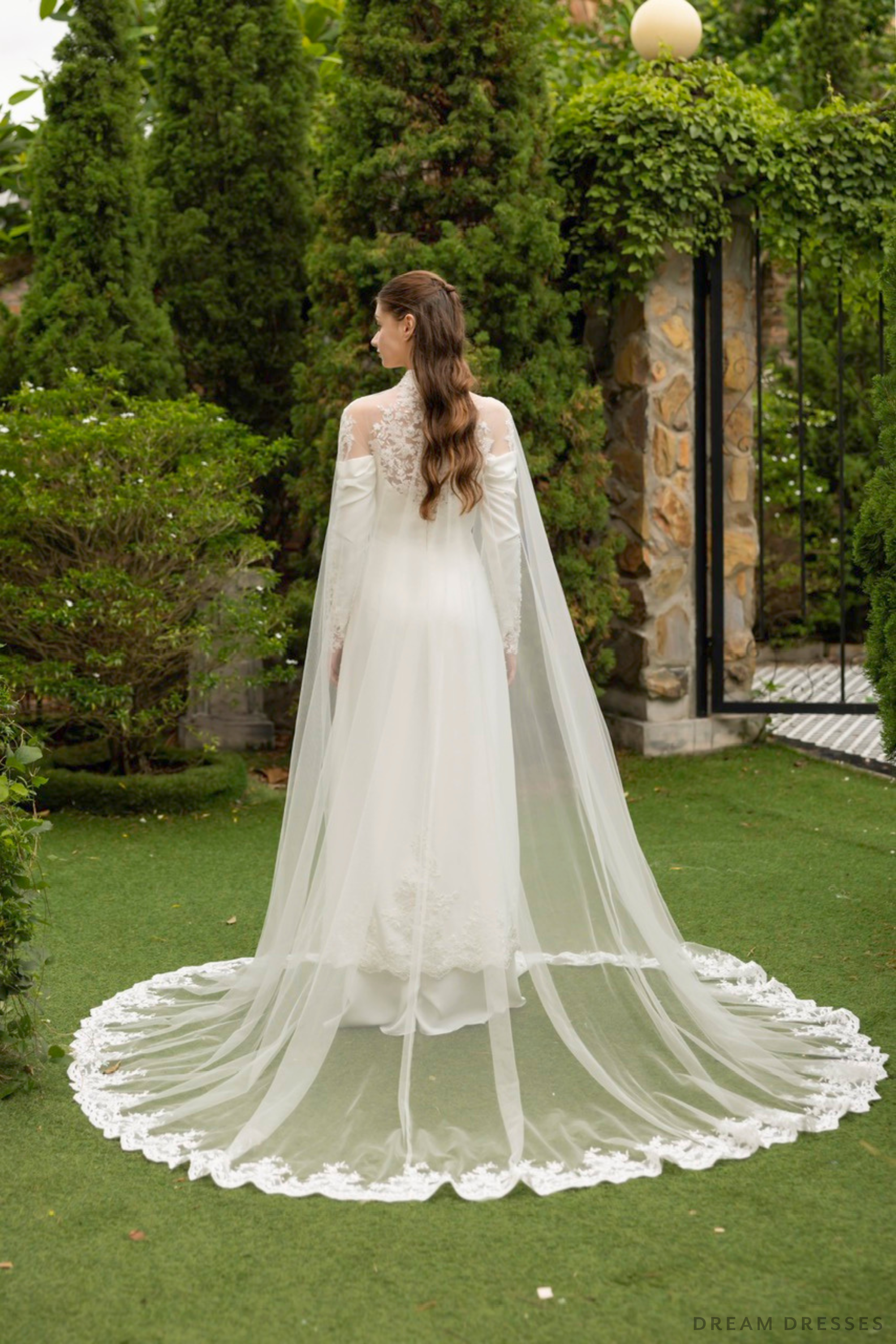 Ao Dai Detachable Tulle Cape with Lace Trim Edges (#EUGENIA)