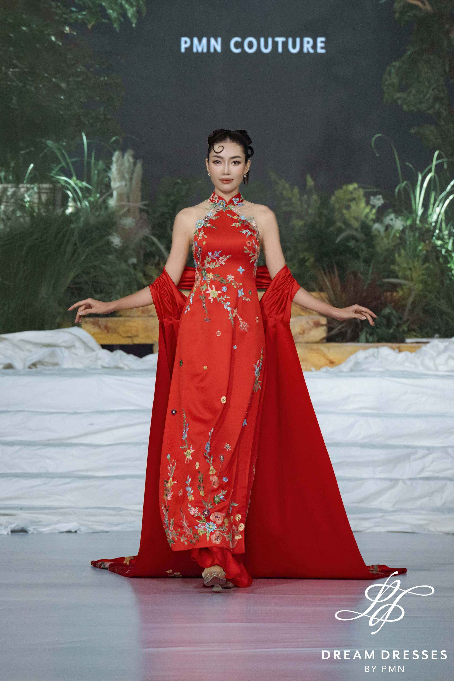 Áo Dài Cưới Lấy Cảm Hứng Từ Sườn Xám (#LIEU)