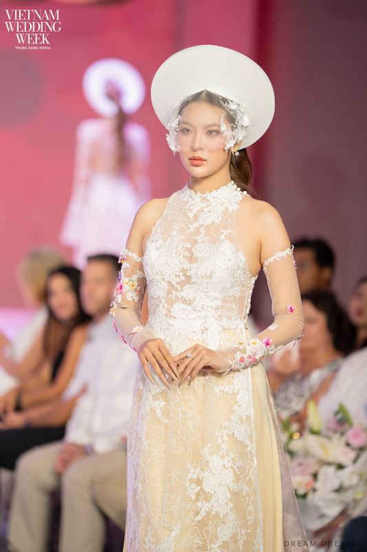White Bridal Ao Dai | Modern Vietnamese Bridal Dress with Couture Lace (#ROSABELLA) - Dream Dresses by P.M.N.