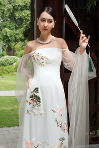 White Bridal Embroidery Ao Dai | Modern Vietnamese Bridal Dress (#ROYALINA) - Dream Dresses by P.M.N.