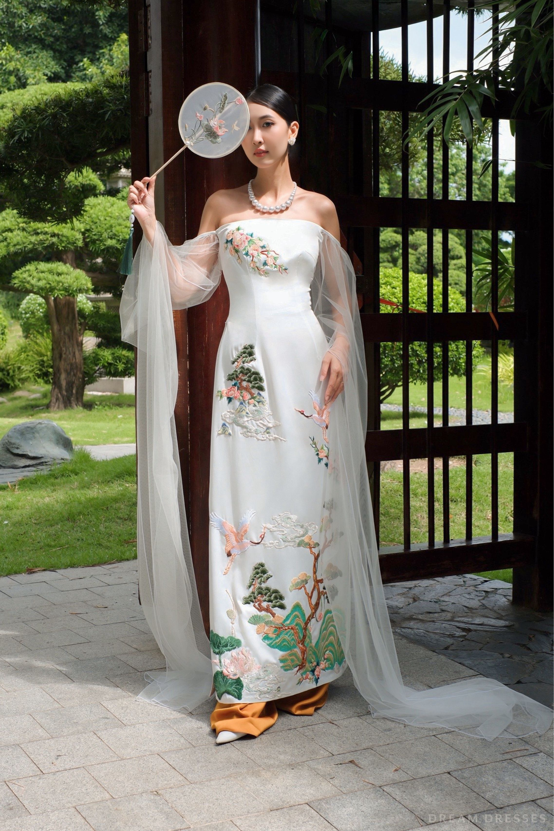 White Bridal Embroidery Ao Dai | Modern Vietnamese Bridal Dress (#ROYALINA) - Dream Dresses by P.M.N.