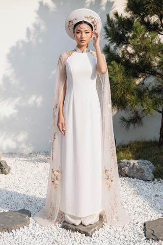 White Bridal Embroidery Ao Dai | Modern Vietnamese Bridal Dress (#MYSIA)