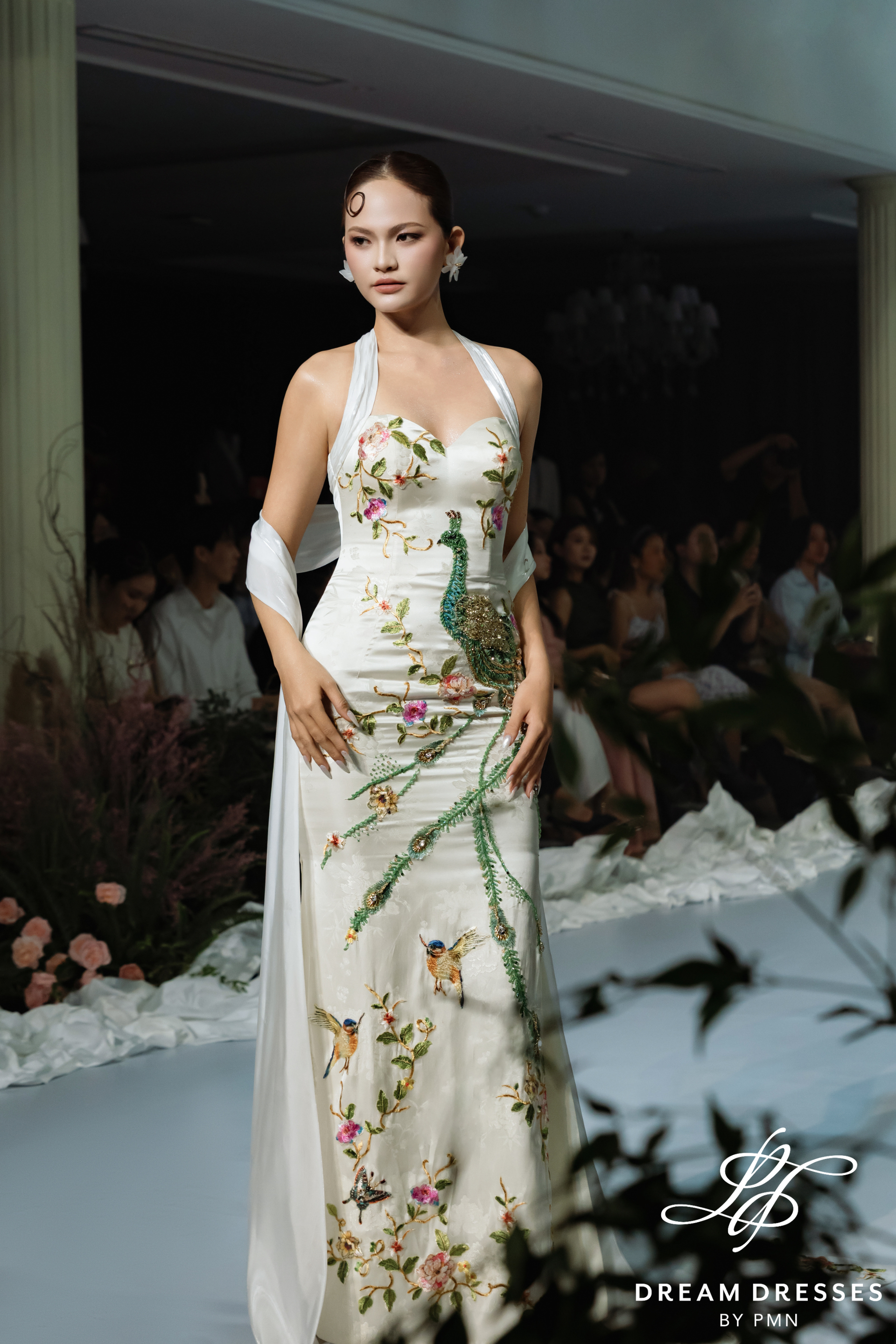 Chinese Cheongsam Wedding Dress (#ZHI)