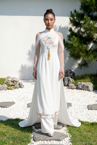 White Bridal Embroidery Ao Dai | Modern Vietnamese Bridal Dress (#REGINYA) - Dream Dresses by P.M.N.