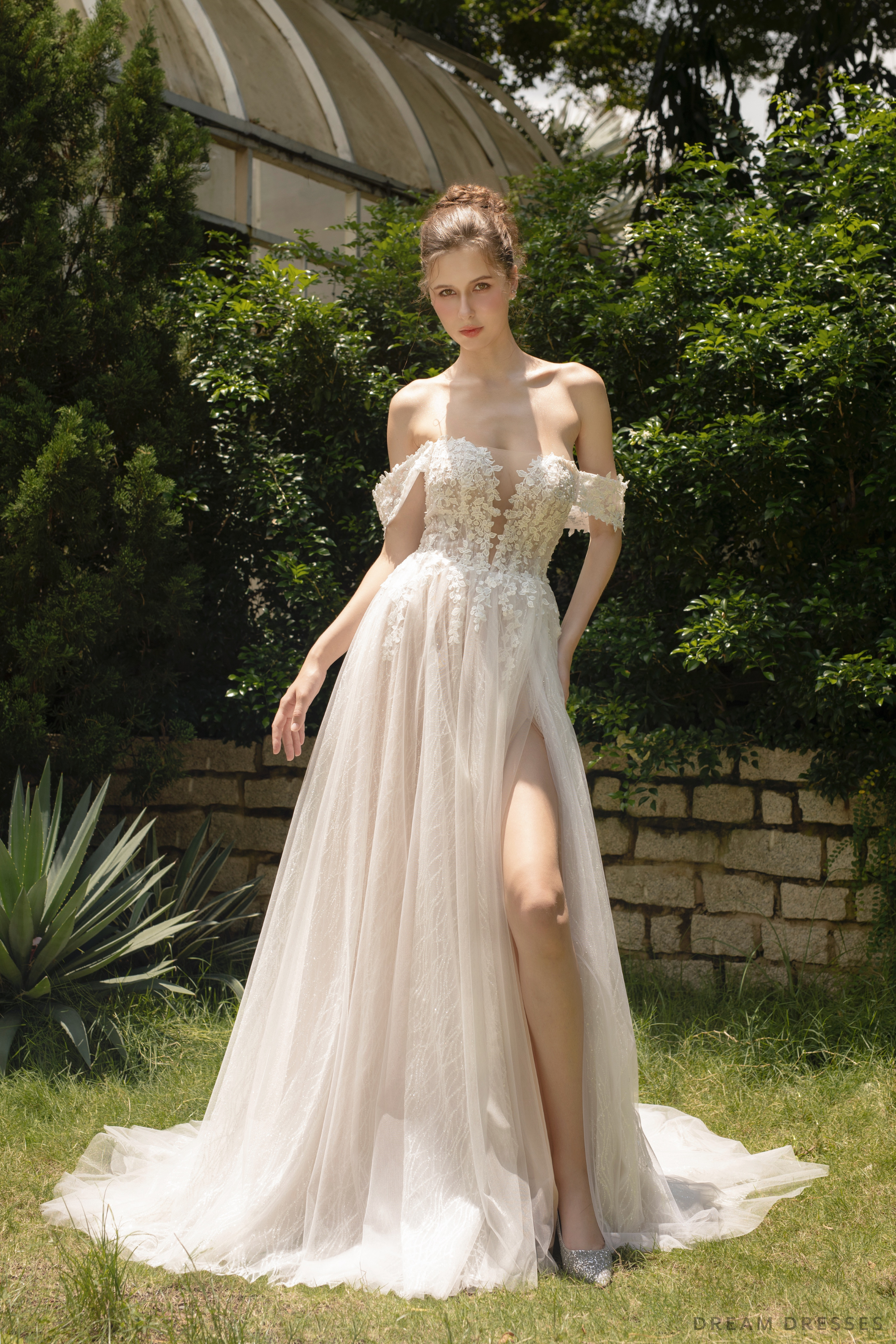 Ball Gown Wedding Dress with High Slit | DreamDresses Ball Gown Wedding Dress with High Slit | DreamDresses