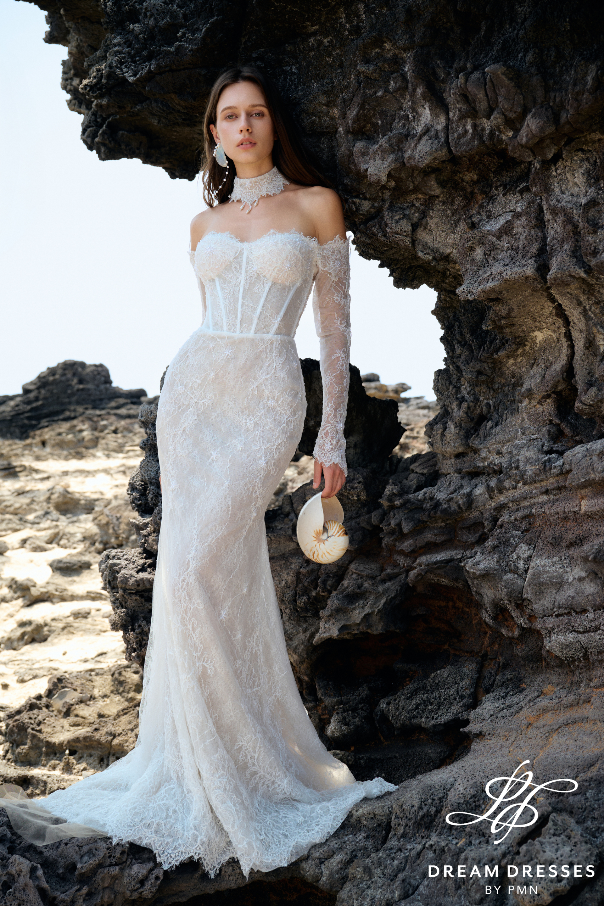 Mermaid Strapless Lace Wedding Dress (#NERINA)