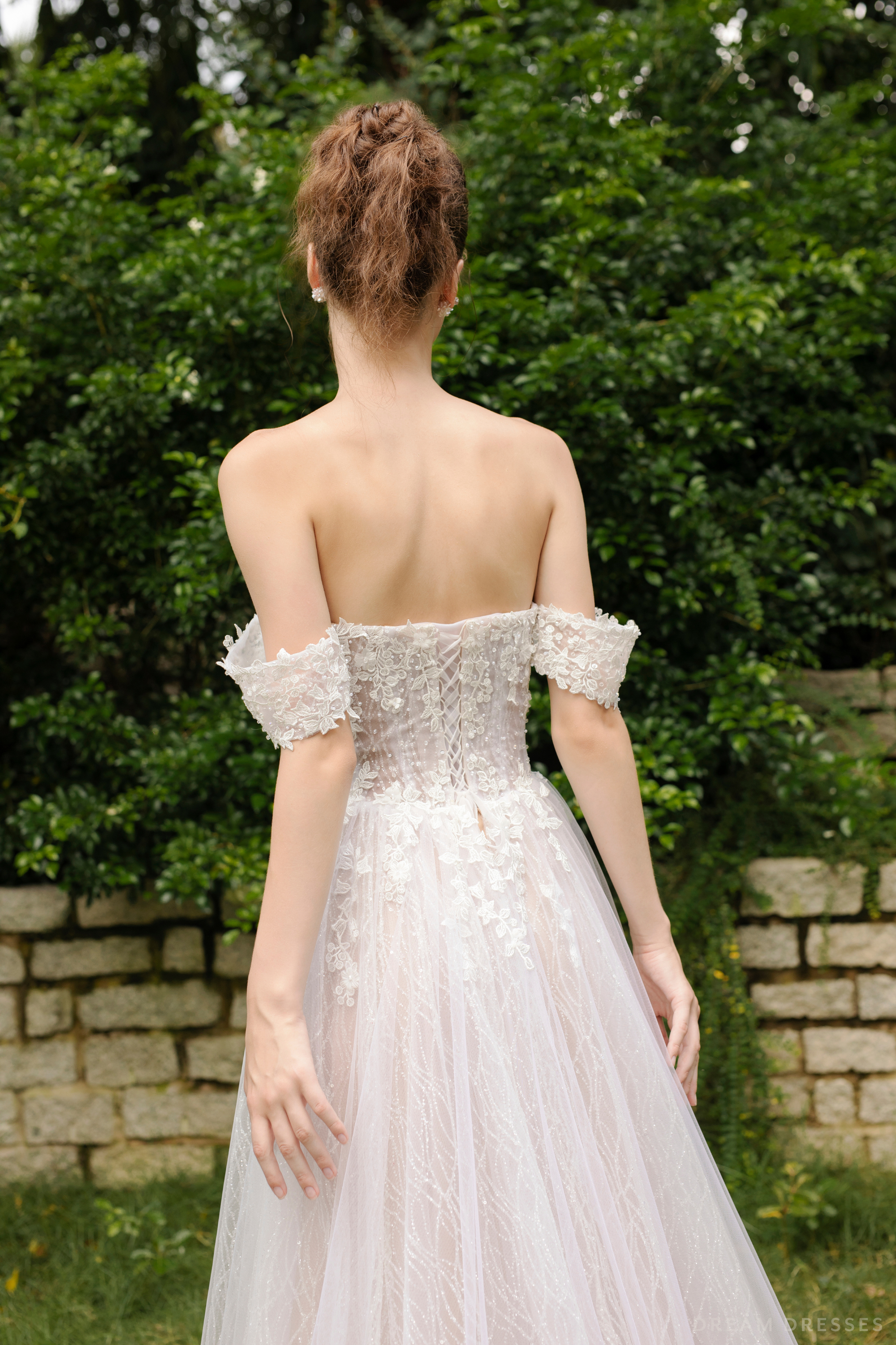 Ball Grown Wedding Dress with High Slit (#DARIN)