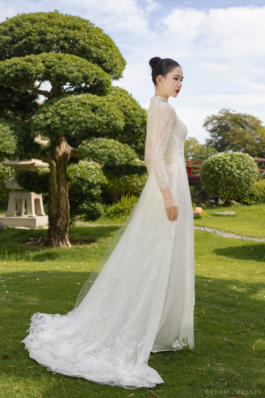 White Bridal Ao Dai | Vietnamese Traditional Bridal Dress with Couture Lace (#LENKA) - Dream Dresses by P.M.N.