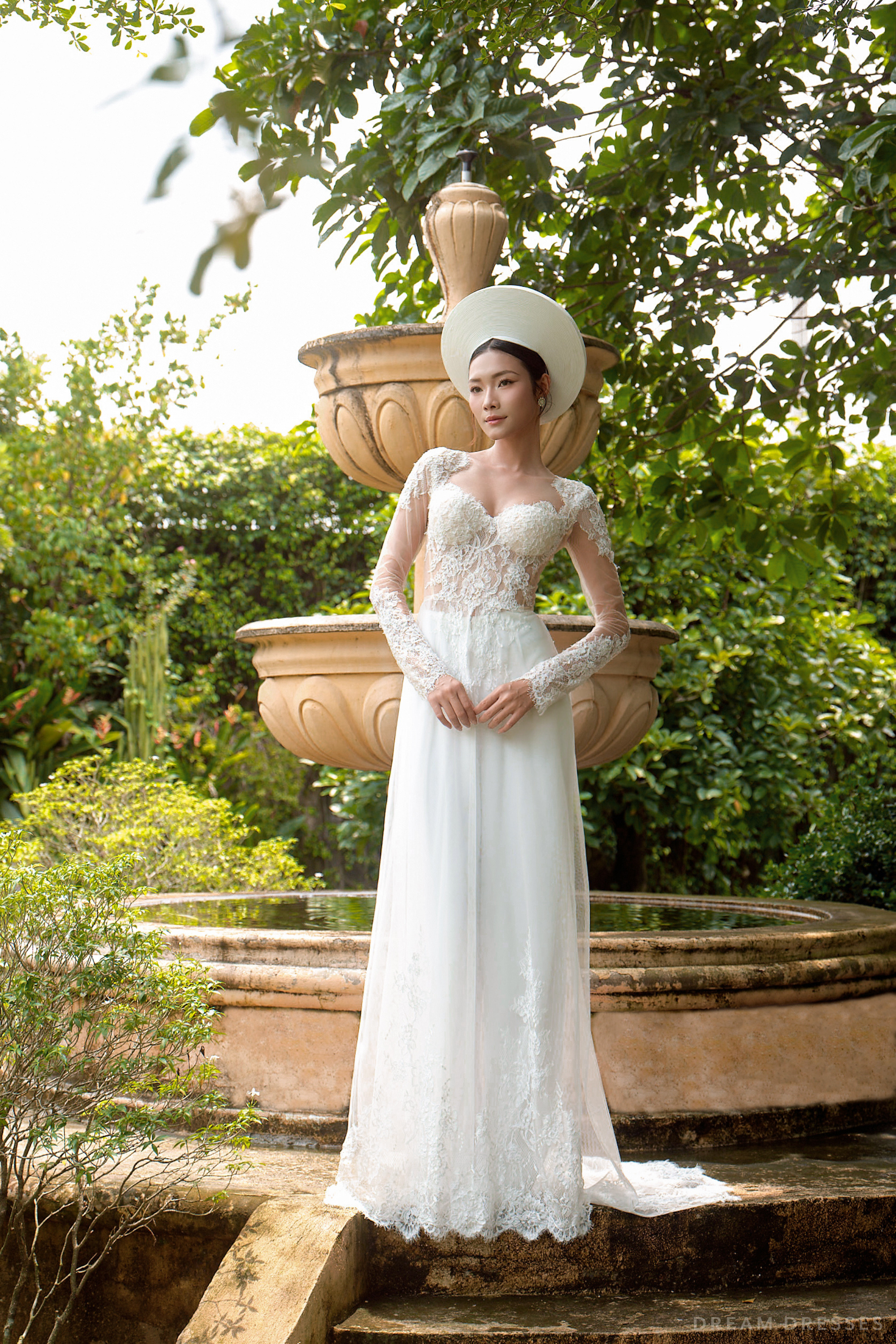 White Bridal Ao Dai | Modern Vietnamese Bridal Dress with French Lace (#WISTERIA)