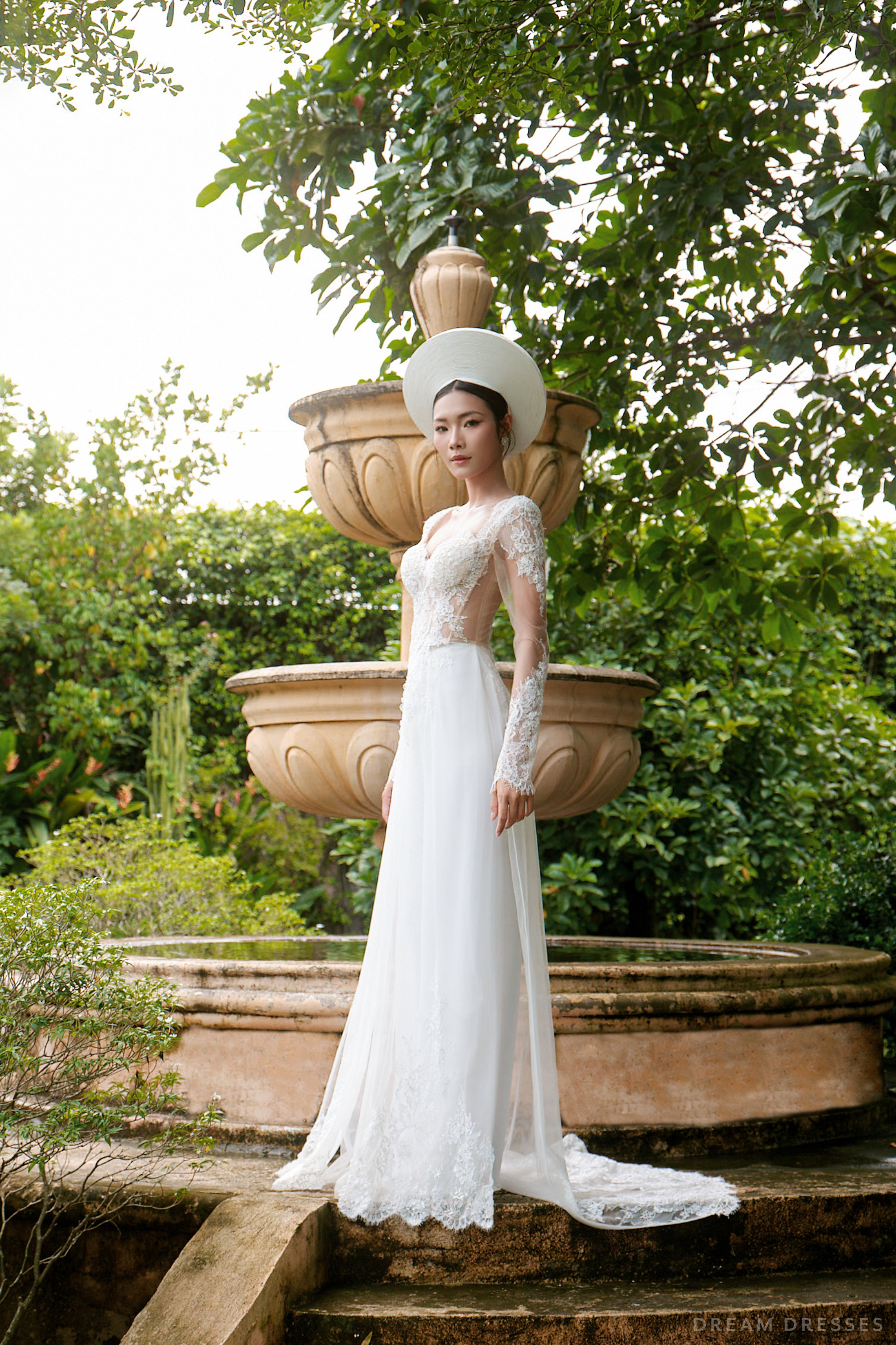 White Bridal Ao Dai | Modern Vietnamese Bridal Dress with French Lace (#WISTERIA)