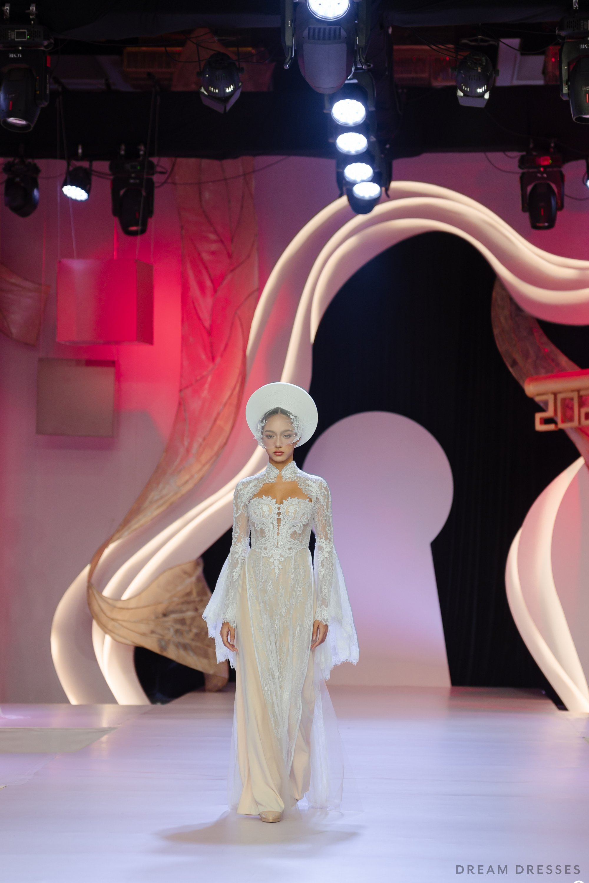 White Bridal Ao Dai | Modern Vietnamese Bridal Dress with French Lace (#RUBINA)