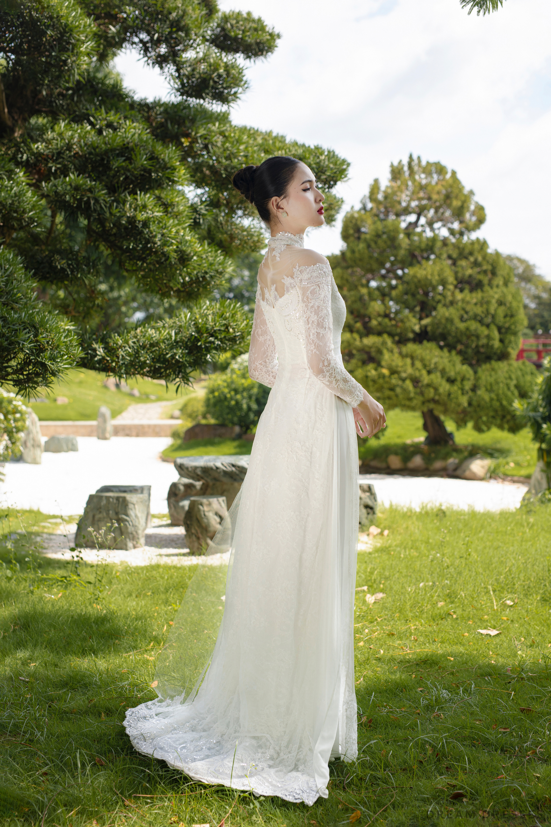 White Bridal Ao Dai | Vietnamese Modern Bridal Dress (#LAURA) - Dream Dresses by P.M.N.