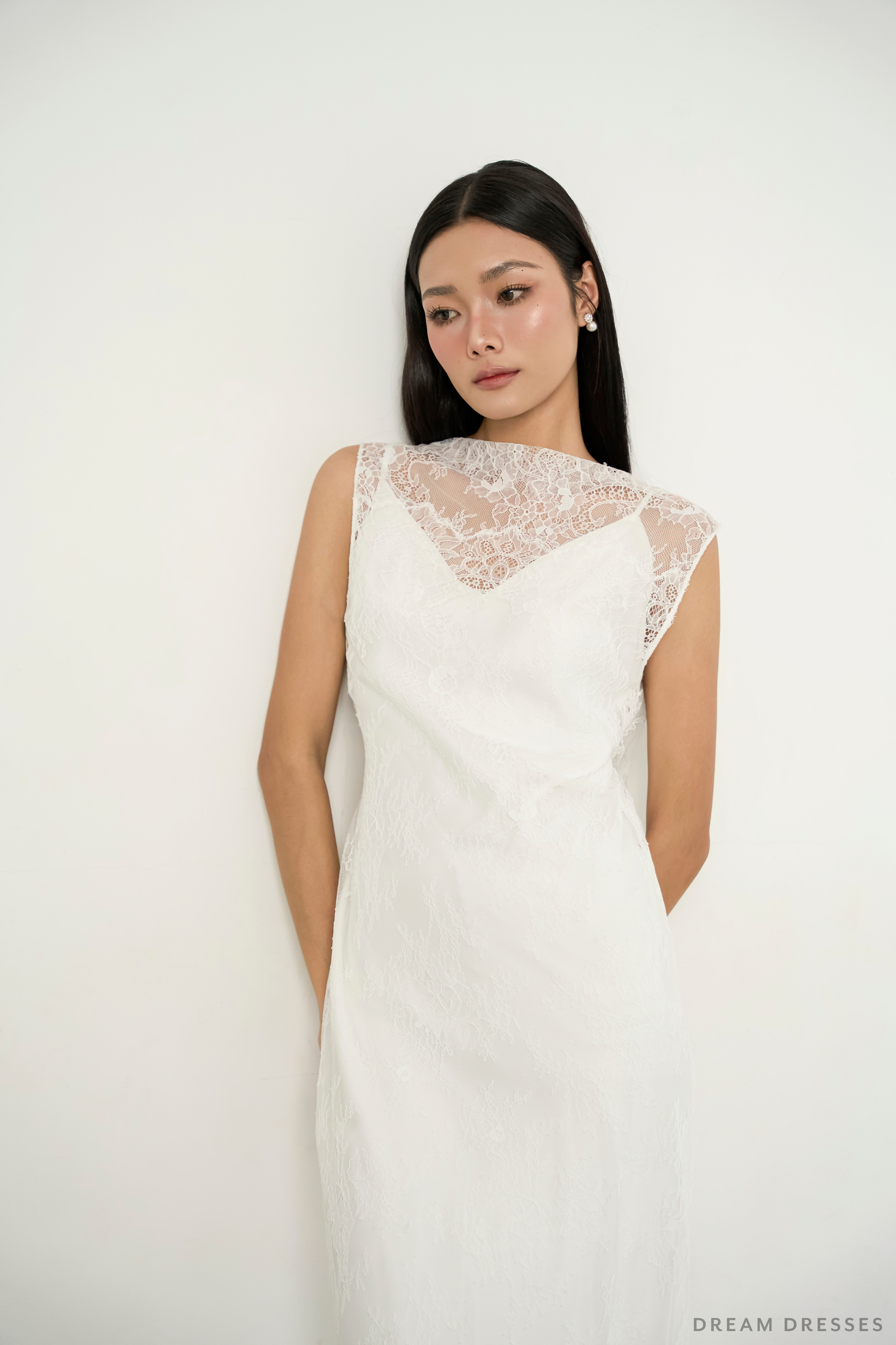 Chantilly Lace Bridal Wedding Dress (#AMARIS)