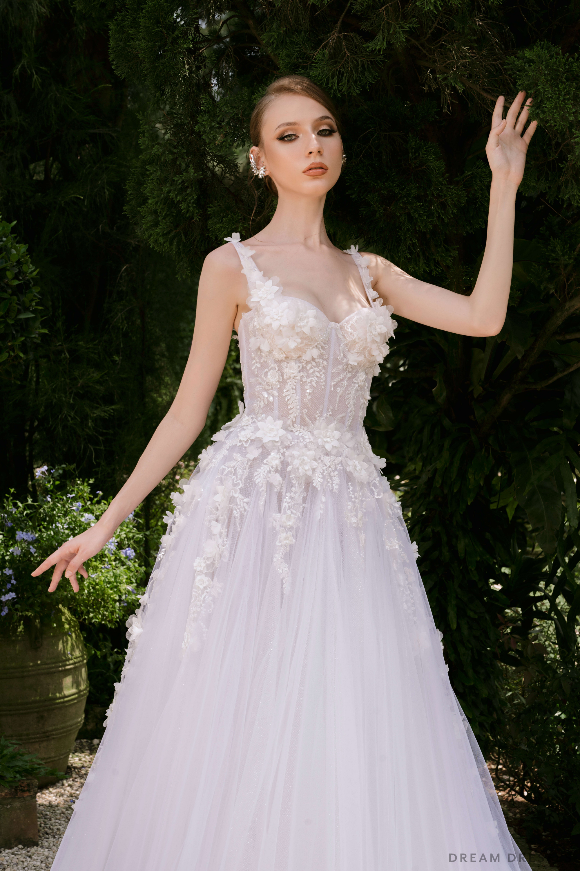 Ball Grown Wedding Dress with 3D Couture Lace (#HELENE)
