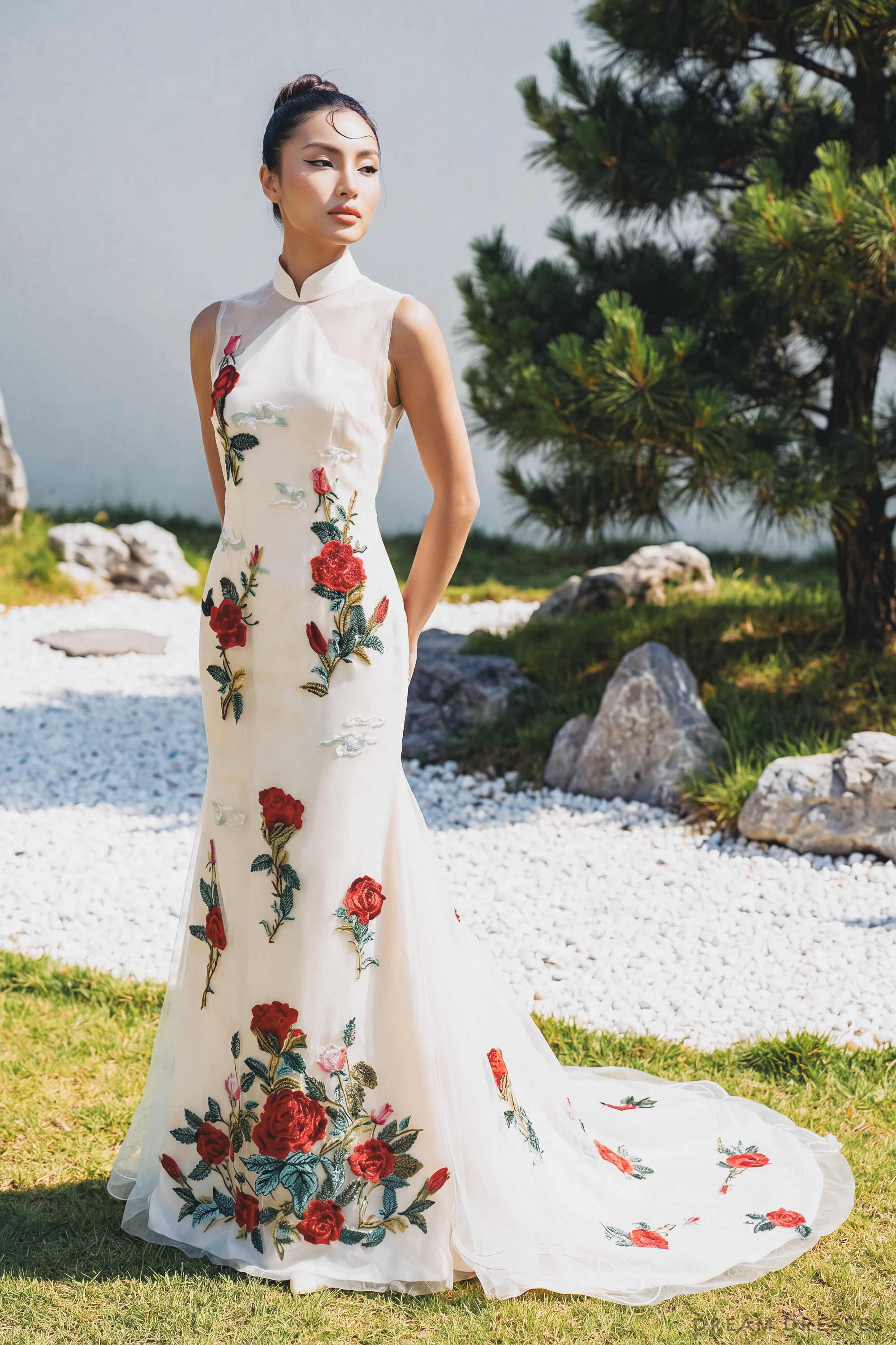 White Bridal Cheongsam | Modern Cheongsam Bridal Dress (#ROSIA)