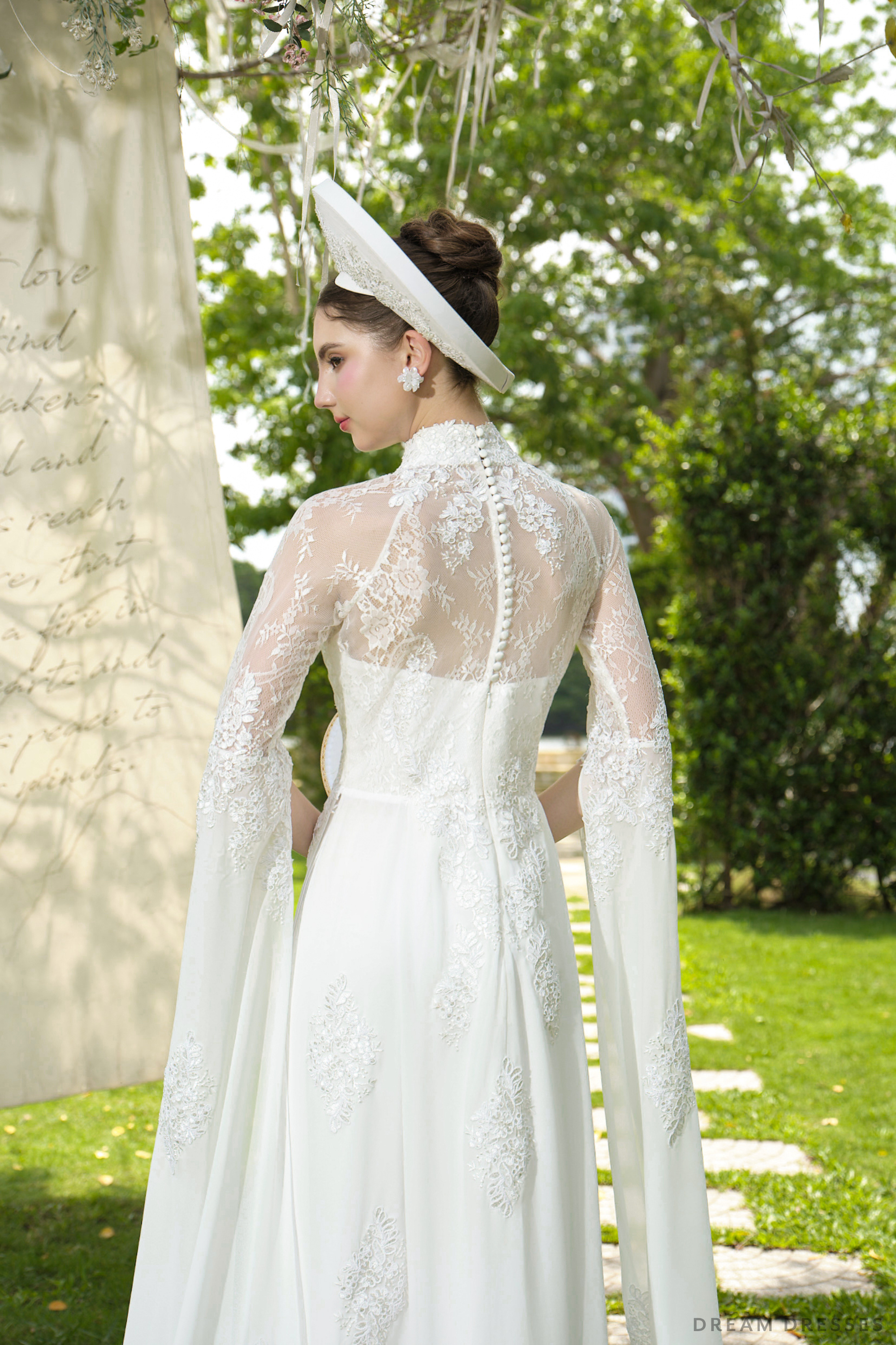 White Bridal Ao Dai | Modern Vietnamese Bridal Dress with Couture Lace (#ELENOAR)
