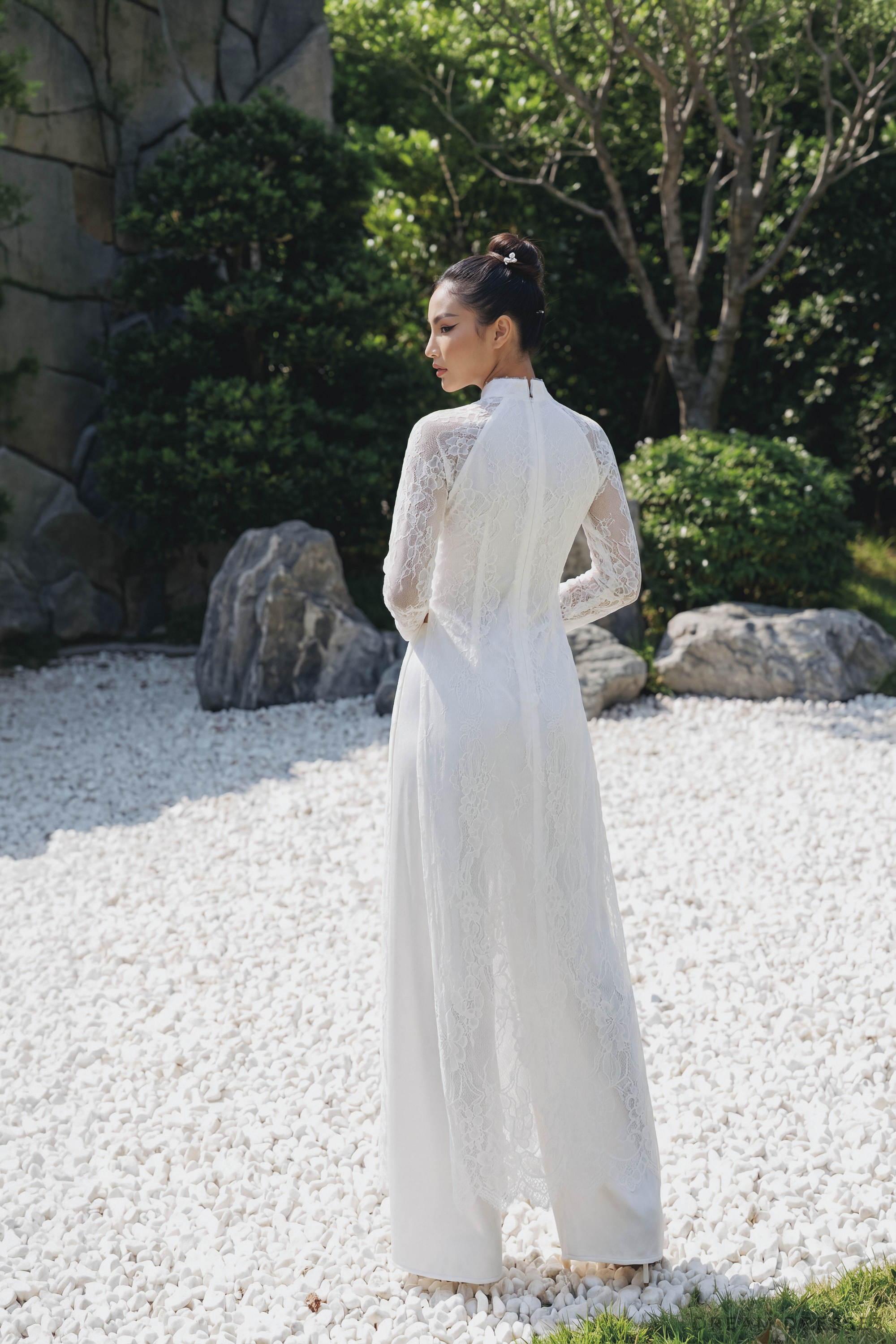 White Bridal Ao Dai | Vietnamese Traditional Bridal Dress with Couture Lace (#NGOC)