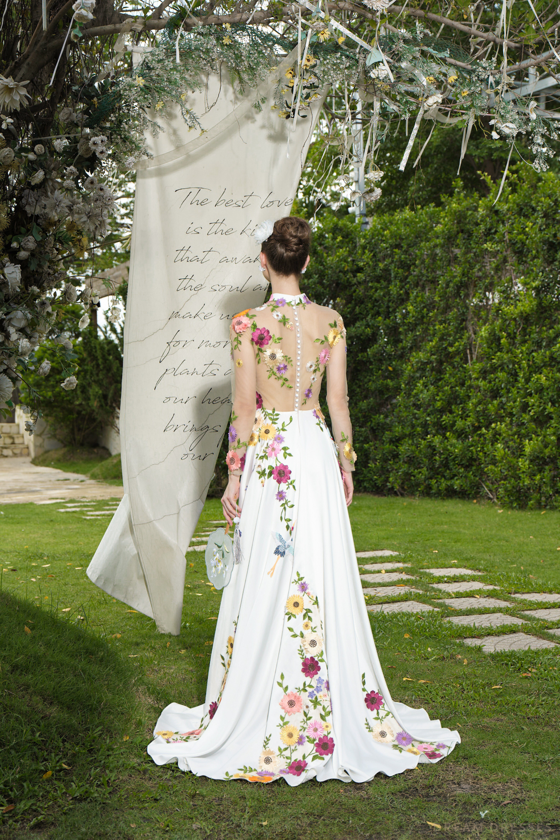 White Floral Embroidered Ao Dai | Vietnamese Modern Bridal Dress (#SAIKA) - Dream Dresses by P.M.N.