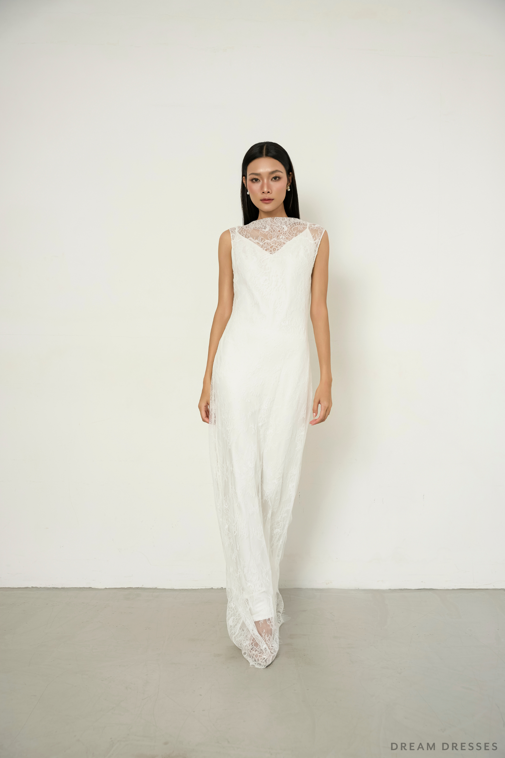 Chantilly Lace Bridal Wedding Dress (#AMARIS)