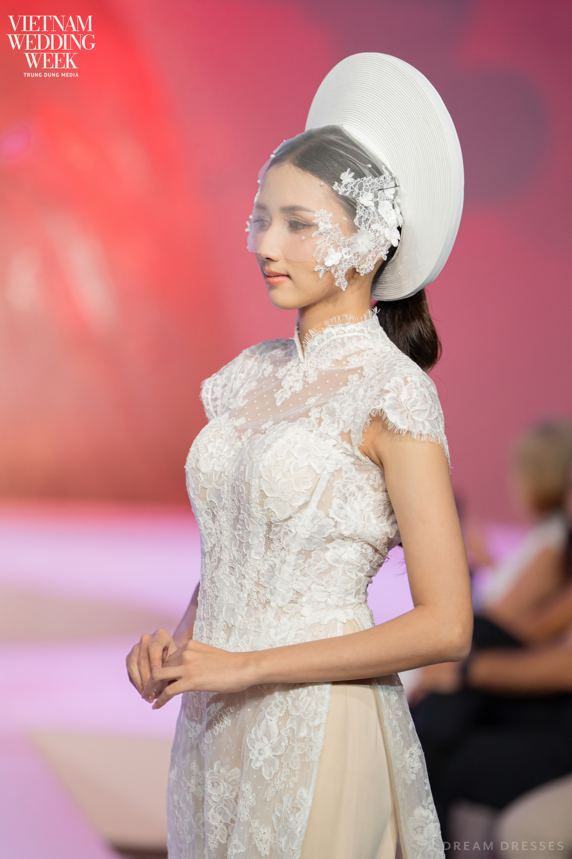 White Bridal Ao Dai | Modern Vietnamese Bridal Dress with French Lace (#ASTORIA)