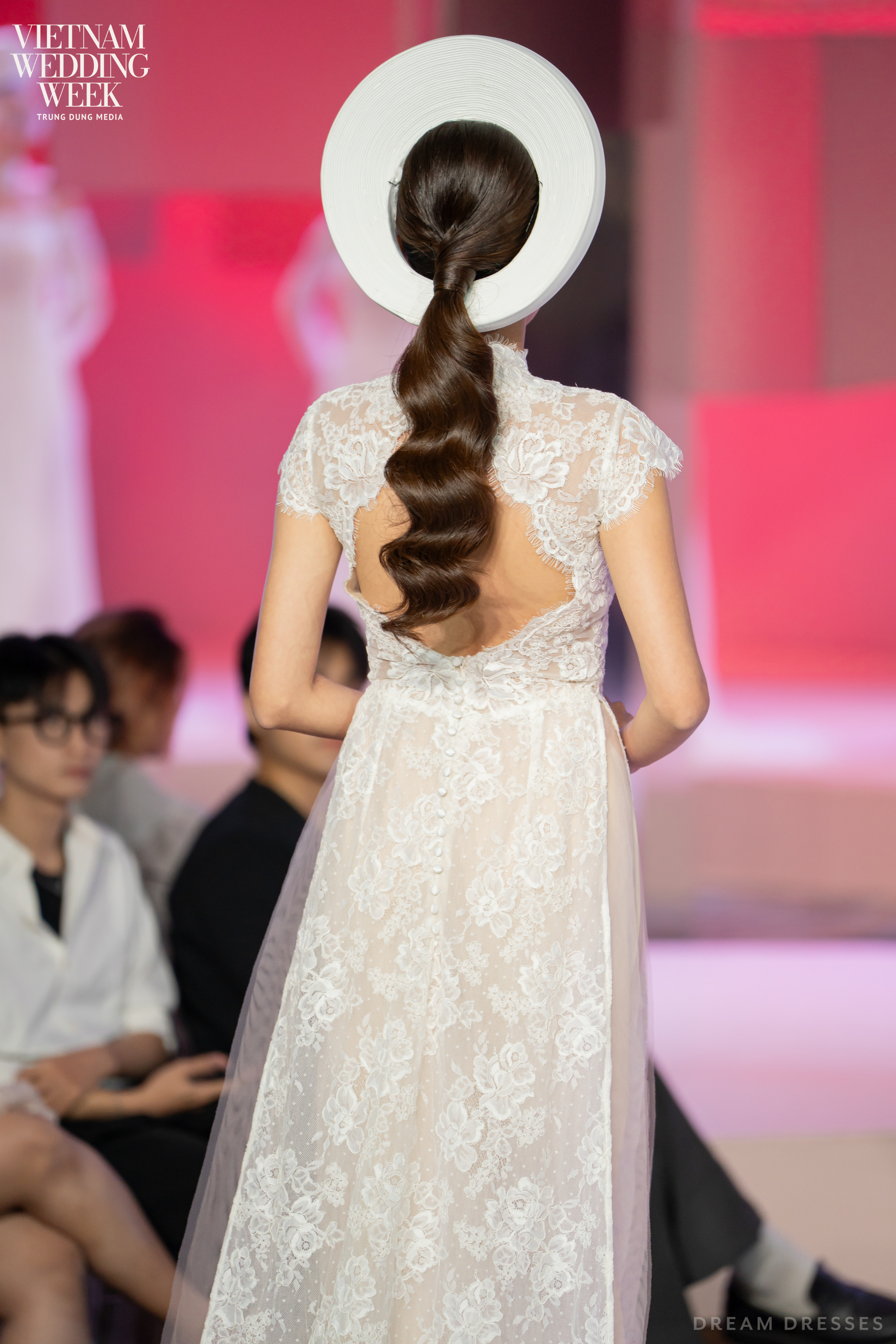 White Bridal Ao Dai | Modern Vietnamese Bridal Dress with French Lace (#ASTORIA)