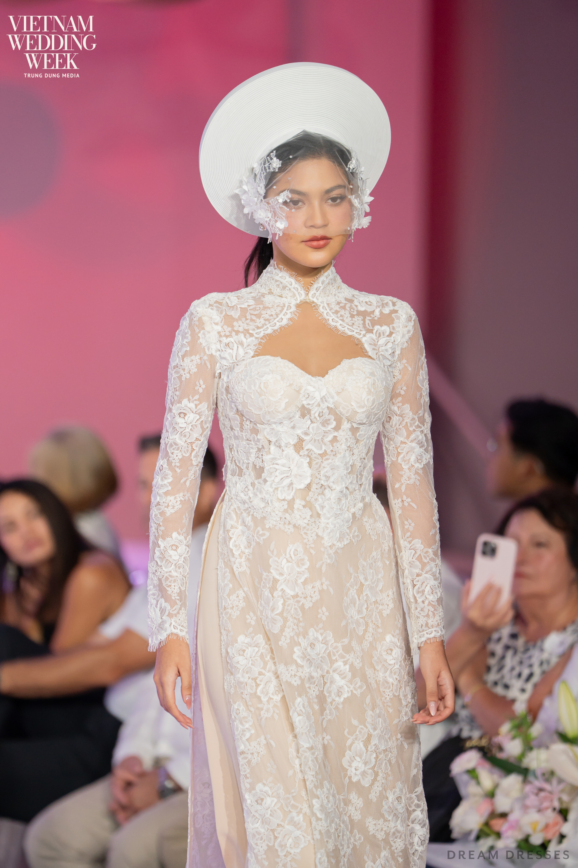 White Bridal Ao Dai | Modern Vietnamese Bridal Dress with French Lace (#VALERIA)