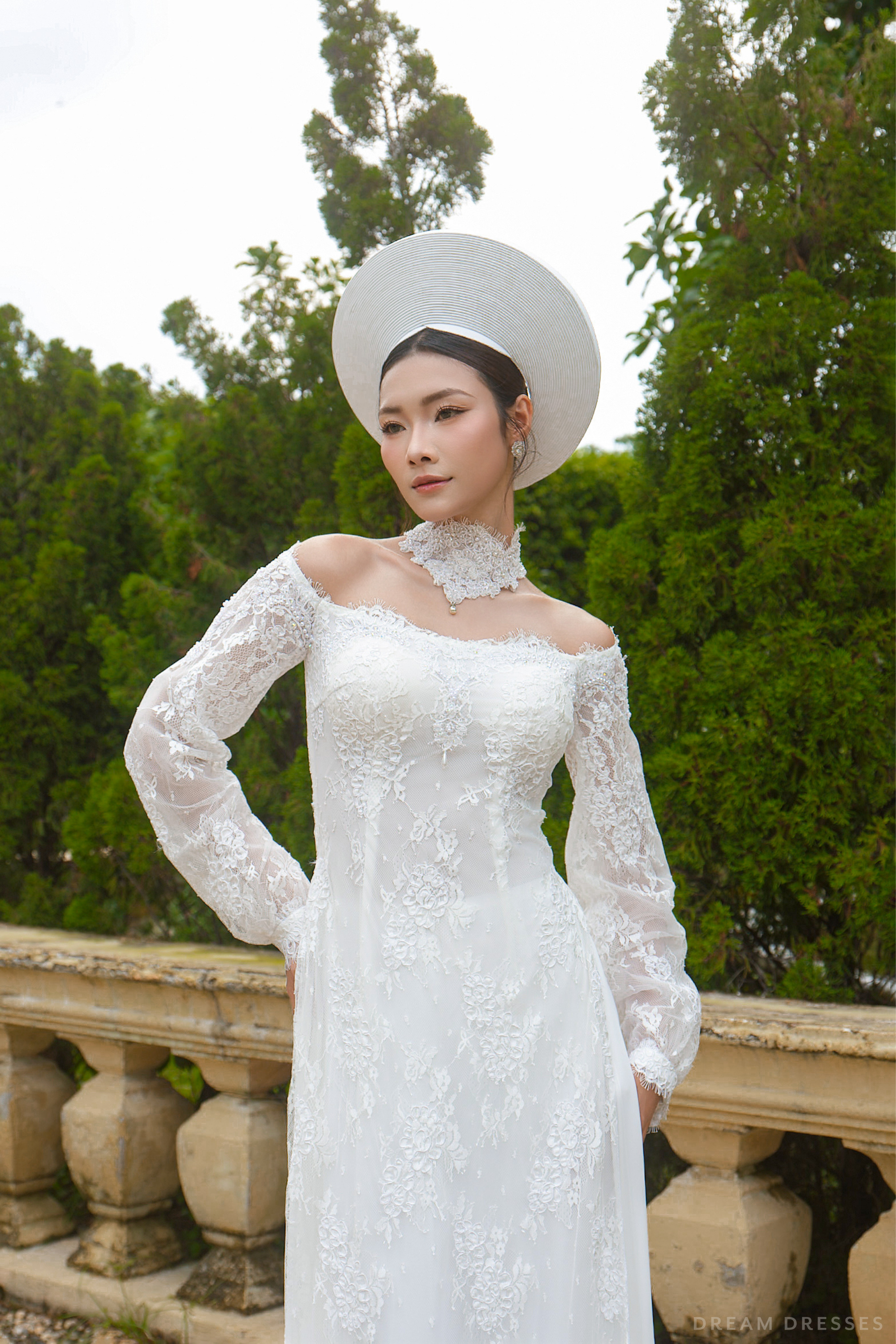 White Bridal Ao Dai | Modern Vietnamese Bridal Dress with French Lace (#MAGNOLIA)