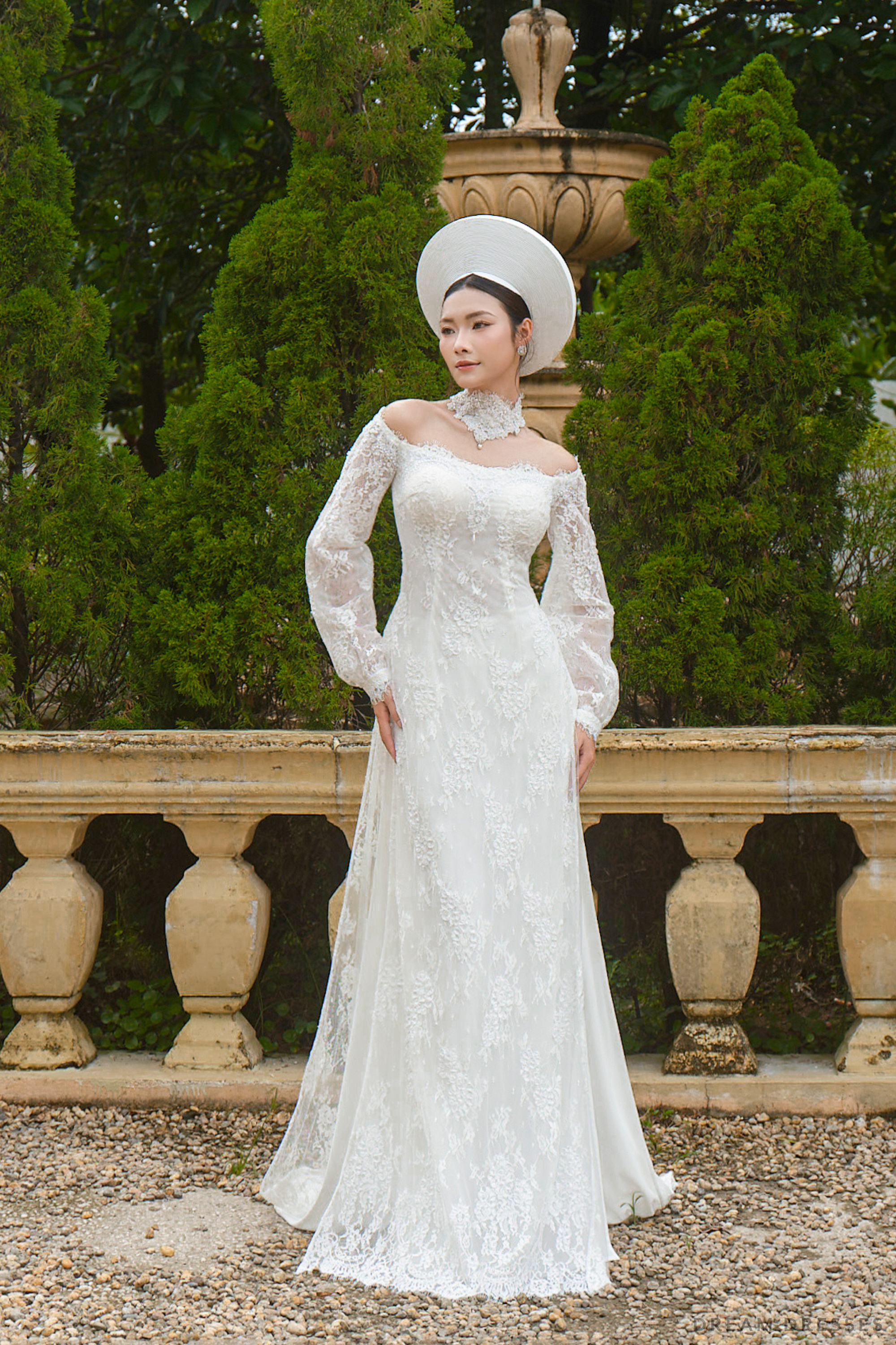 White Bridal Ao Dai | Modern Vietnamese Bridal Dress with French Lace (#MAGNOLIA)