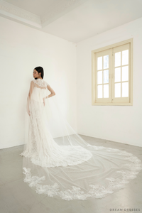 Cathedral Bridal Cape Veil (#ARIA) - Dream Dresses by P.M.N.