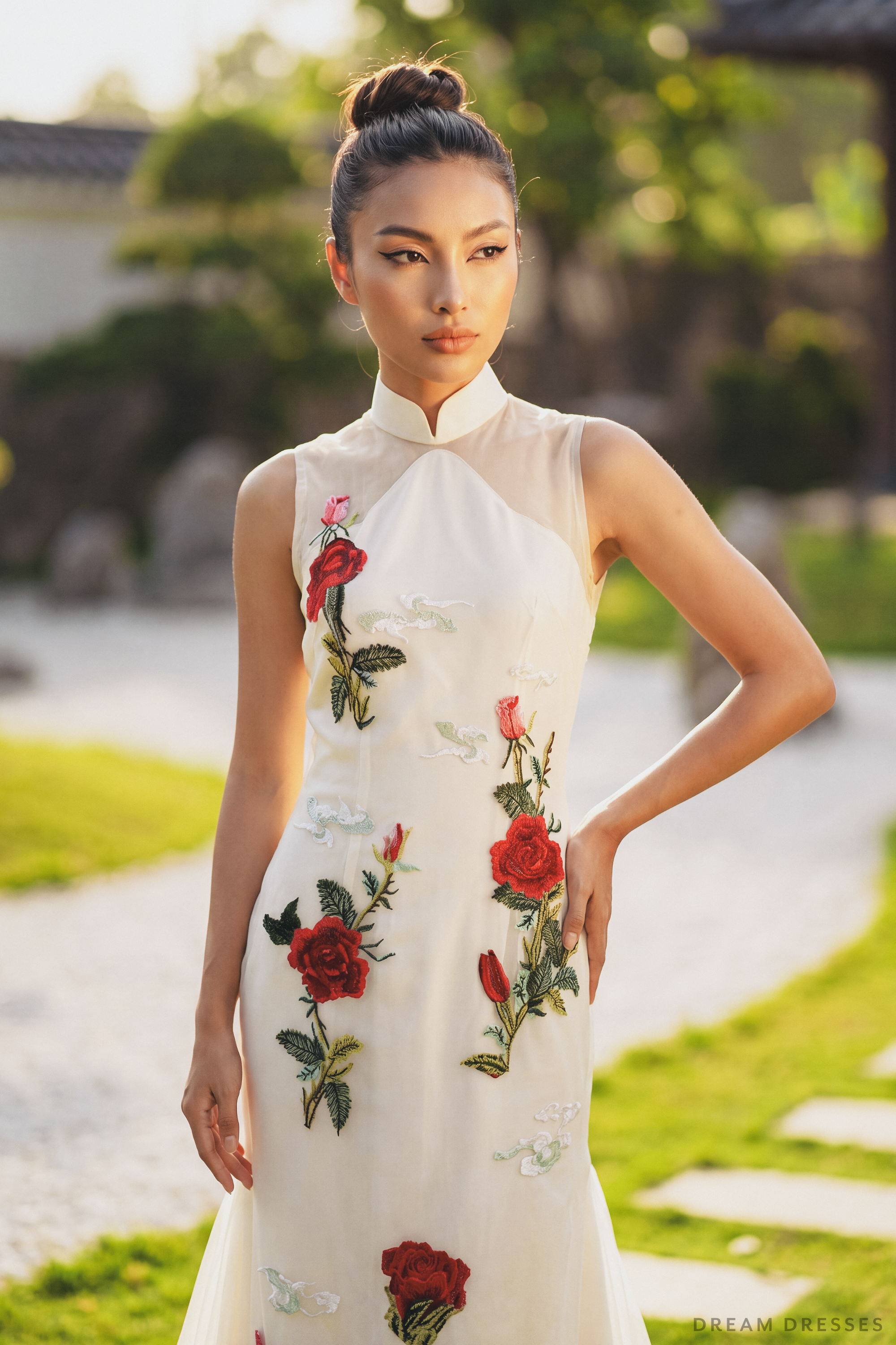White Bridal Cheongsam | Modern Cheongsam Bridal Dress (#ROSIA)
