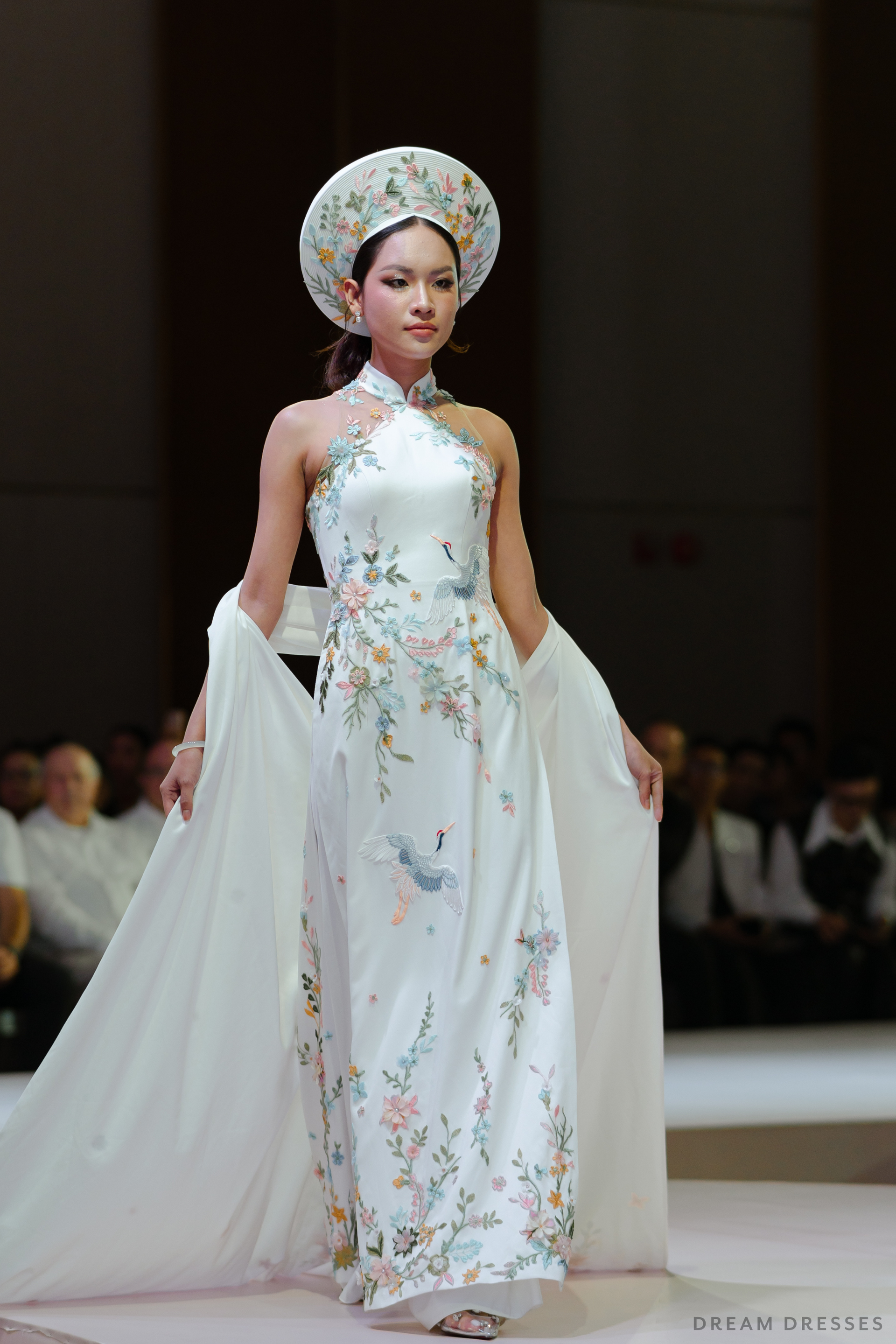 White Ao Dai Hat | Vietnamese Bridal Hat (#NY) - Dream Dresses by P.M.N.