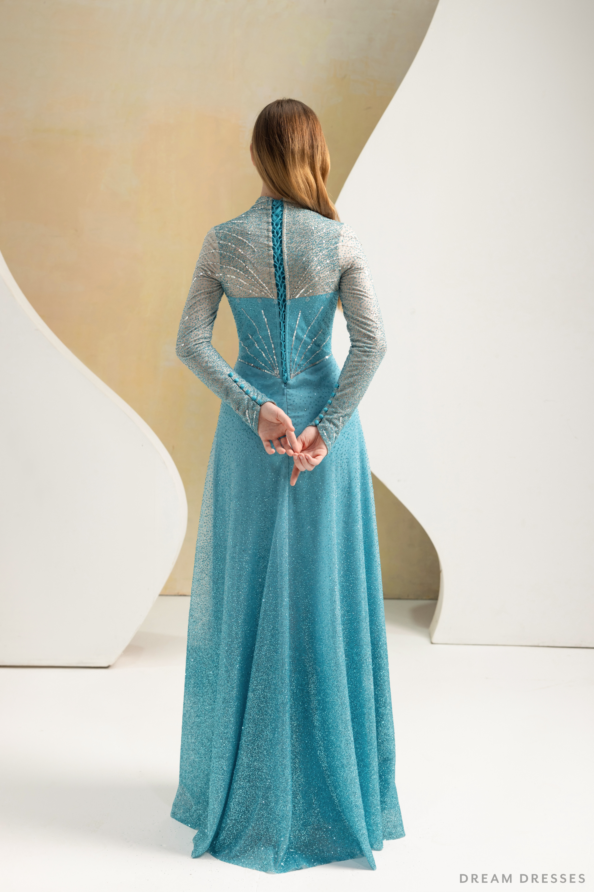 DreamDress By PMN Elsa Frozen Inspired Wedding Dress Gown High Neckline Sparkling Bodice Glitter Cathedral Cape | Size: 6 | No Cape DreamDress By PMN Elsa Frozen Inspired Wedding Dress Gown High Neckline Sparkling Bodice Glitter Cathedral Cape | Size: 6 | No Cape