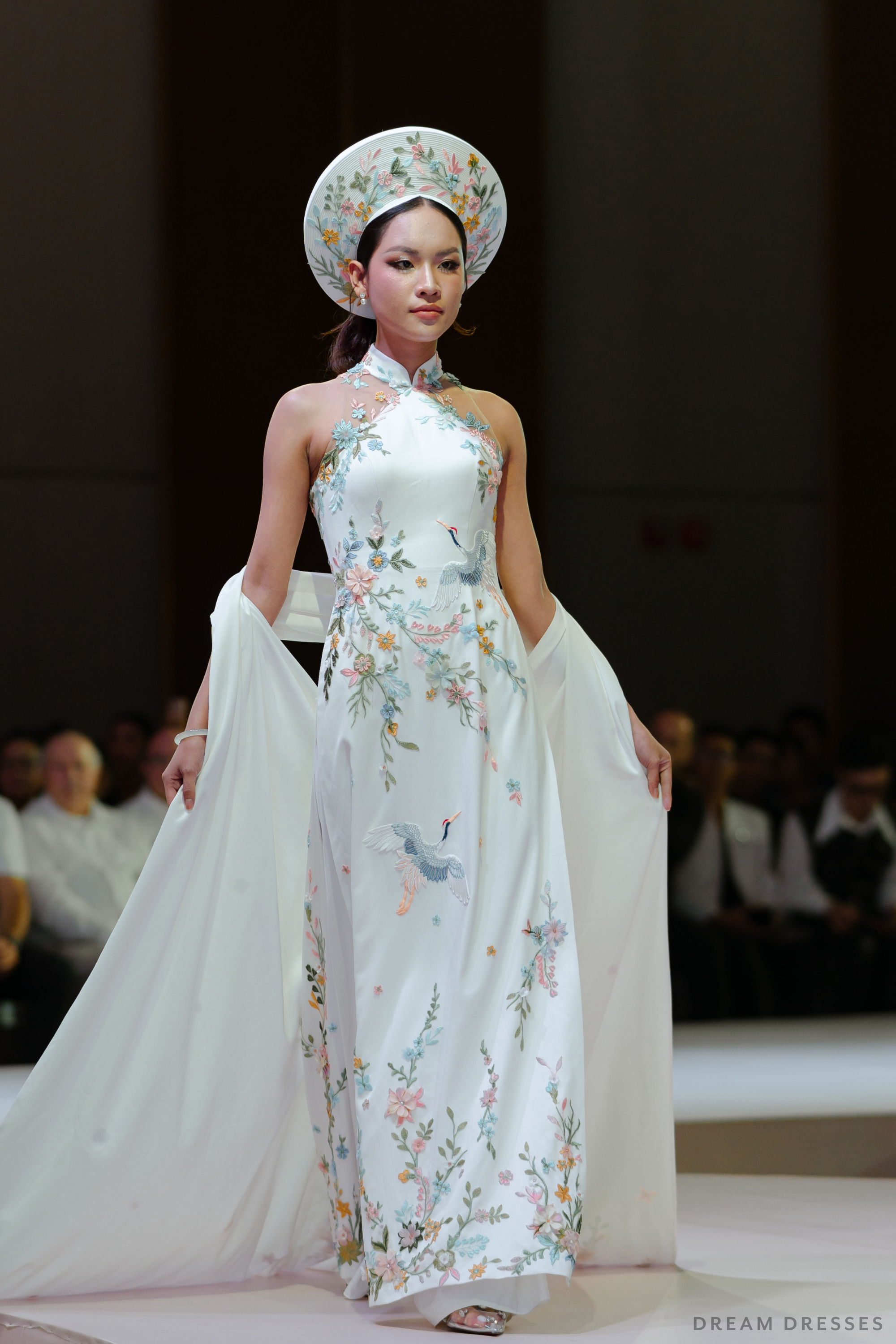 Cheongsam-Inspired Ao Dai | Vietnamese Bridal Dress (#LIEU)