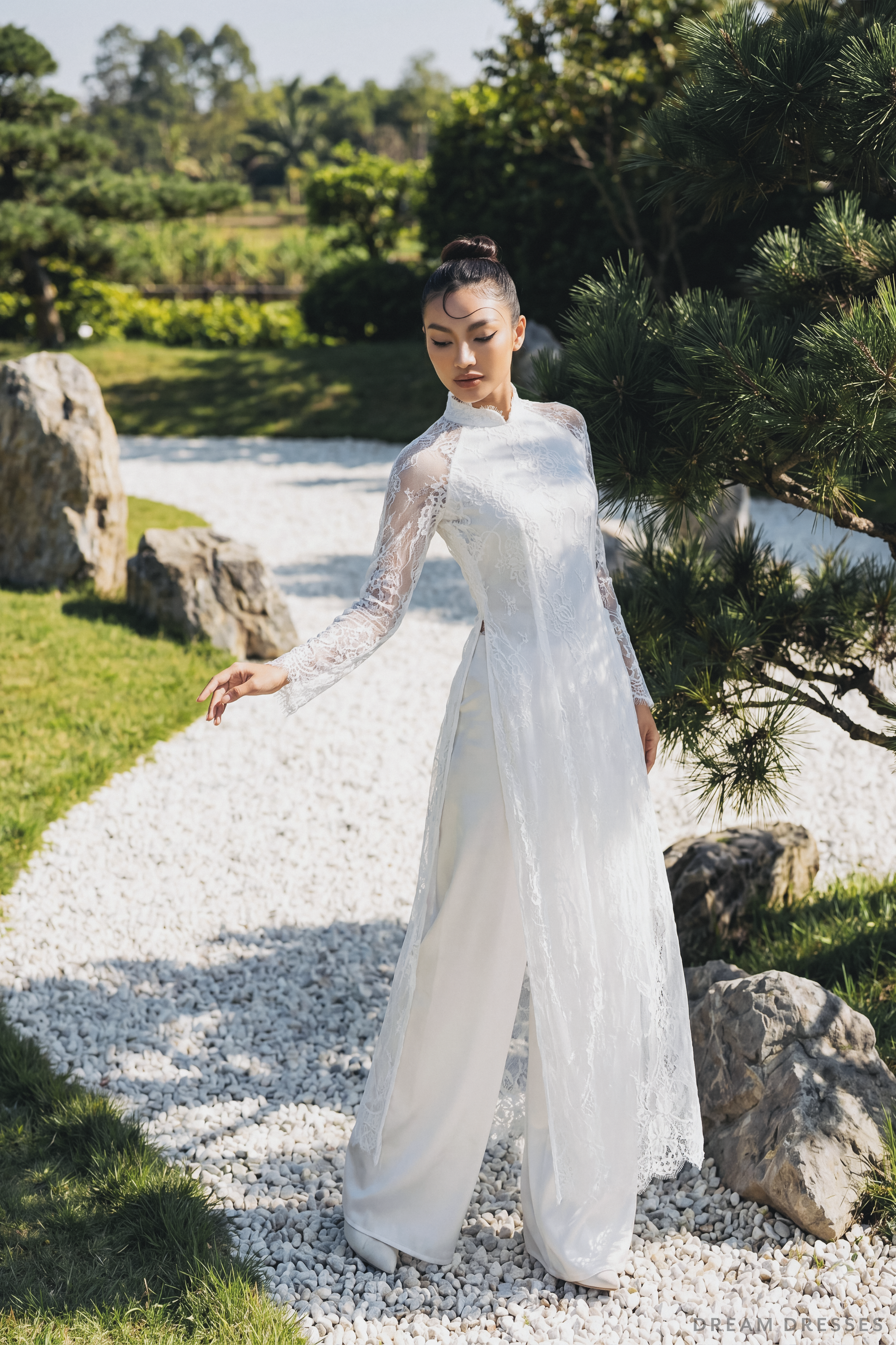 White Bridal Ao Dai | Vietnamese Traditional Bridal Dress with Couture Lace (#NGOC)