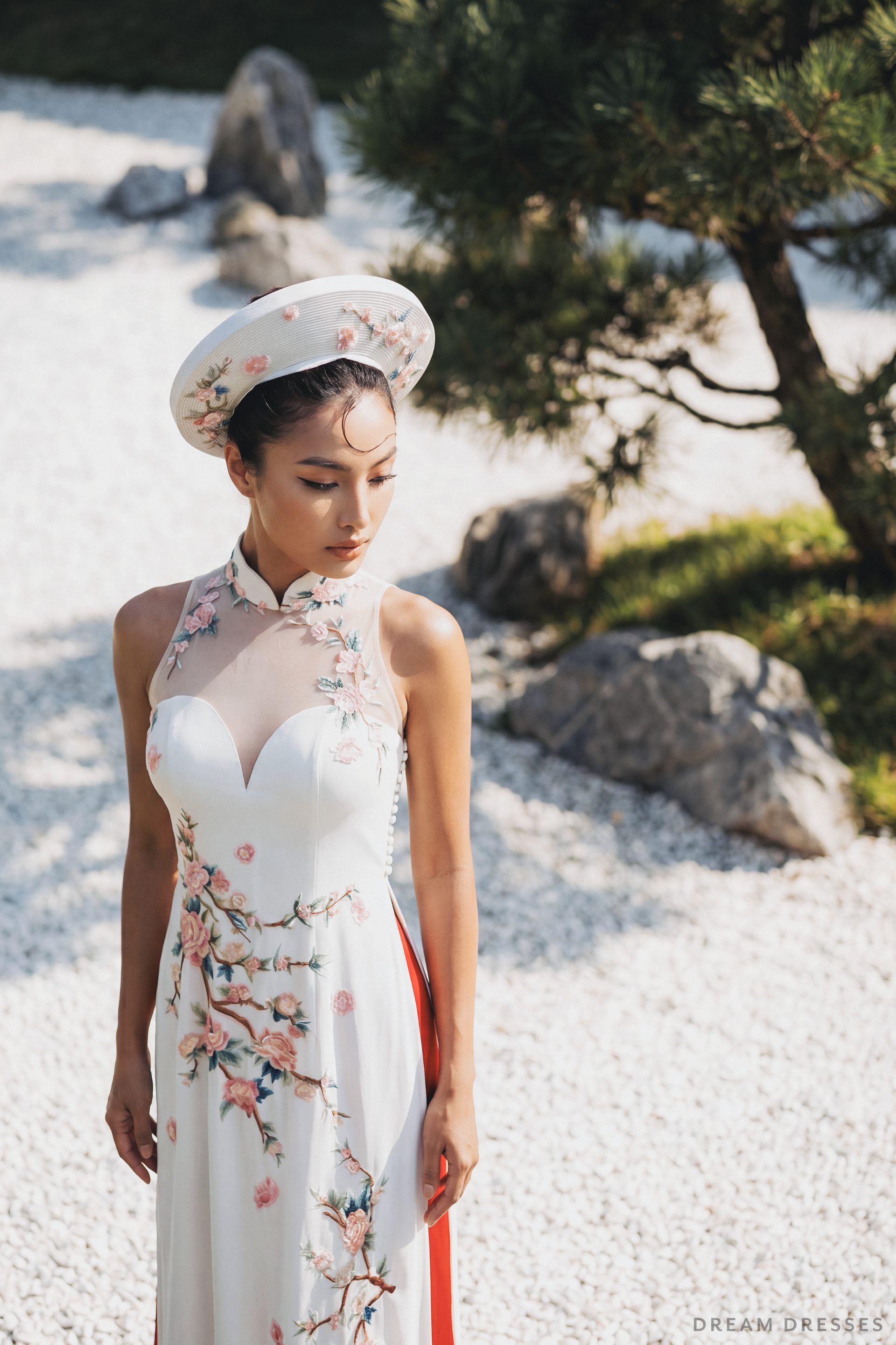 Cheongsam-Inspired Ao Dai | Ivory Silk Ao Dai with Embroidery (#YUE) - Dream Dresses by P.M.N.