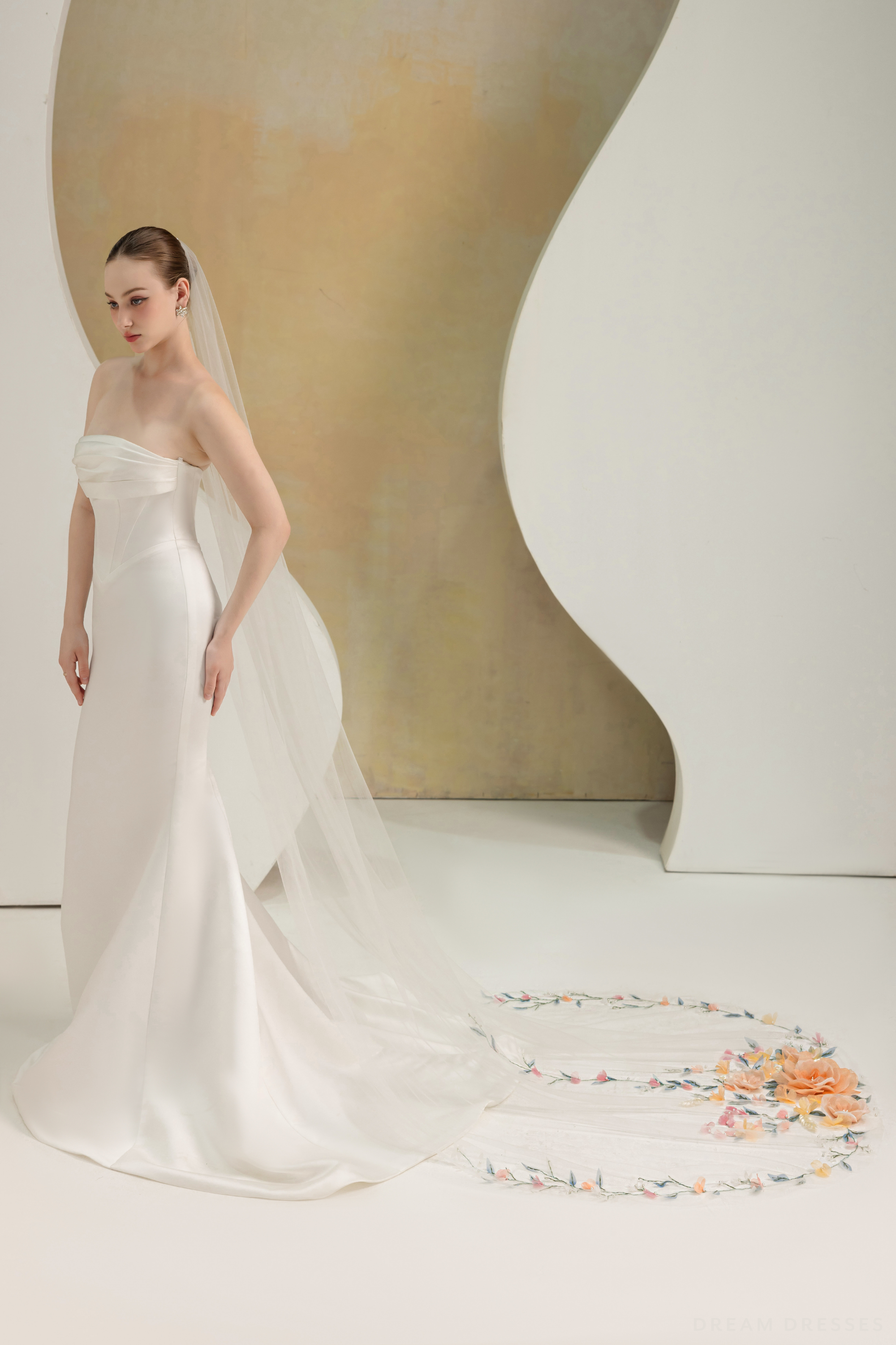 Single Tier 3D Flowers Wedding Veil (#KINSEY)