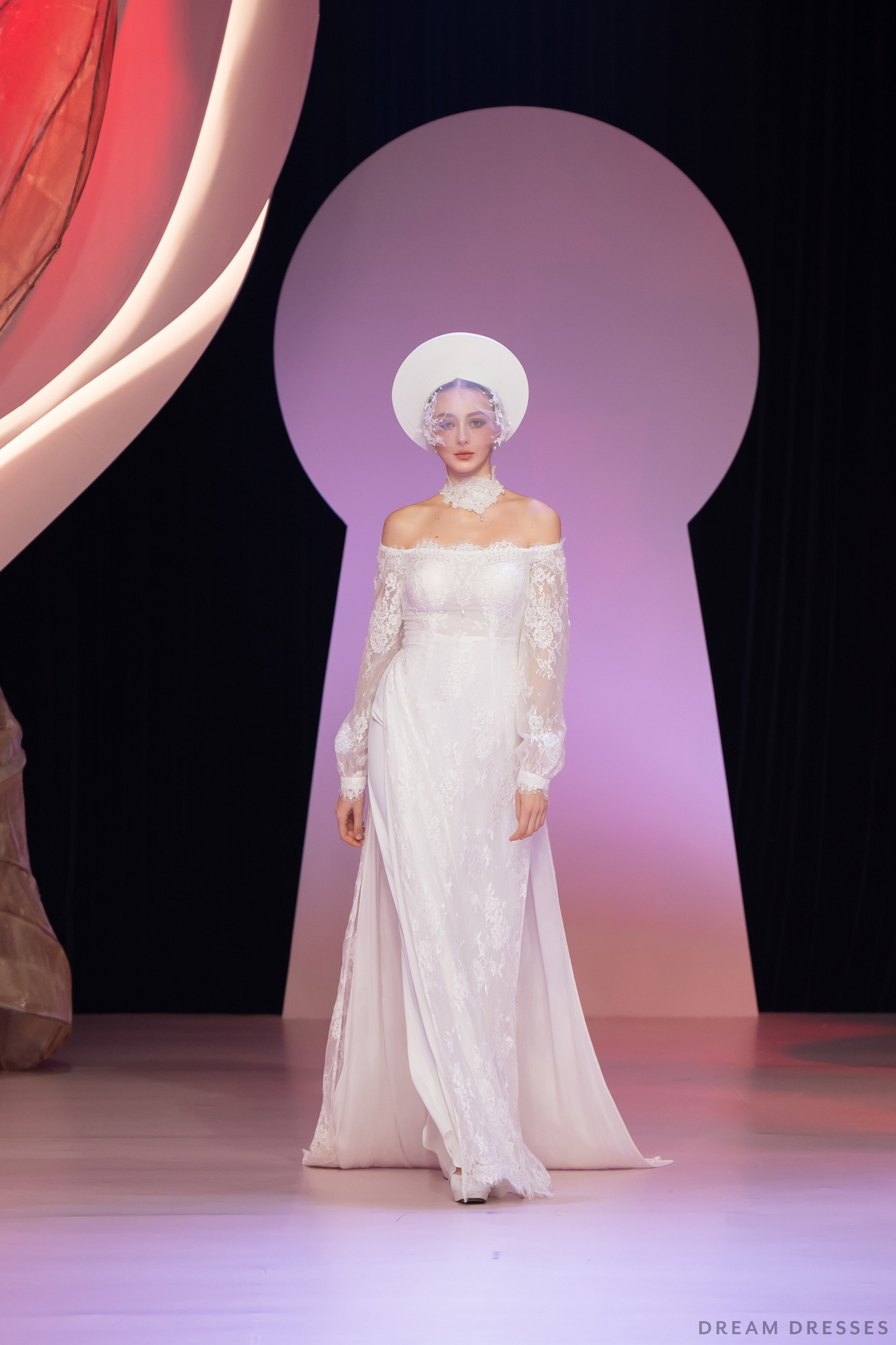 White Bridal Ao Dai | Modern Vietnamese Bridal Dress with French Lace (#MAGNOLIA)