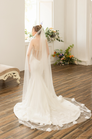 Cathedral Bridal Veil With 3D Flowers (#AMIE)