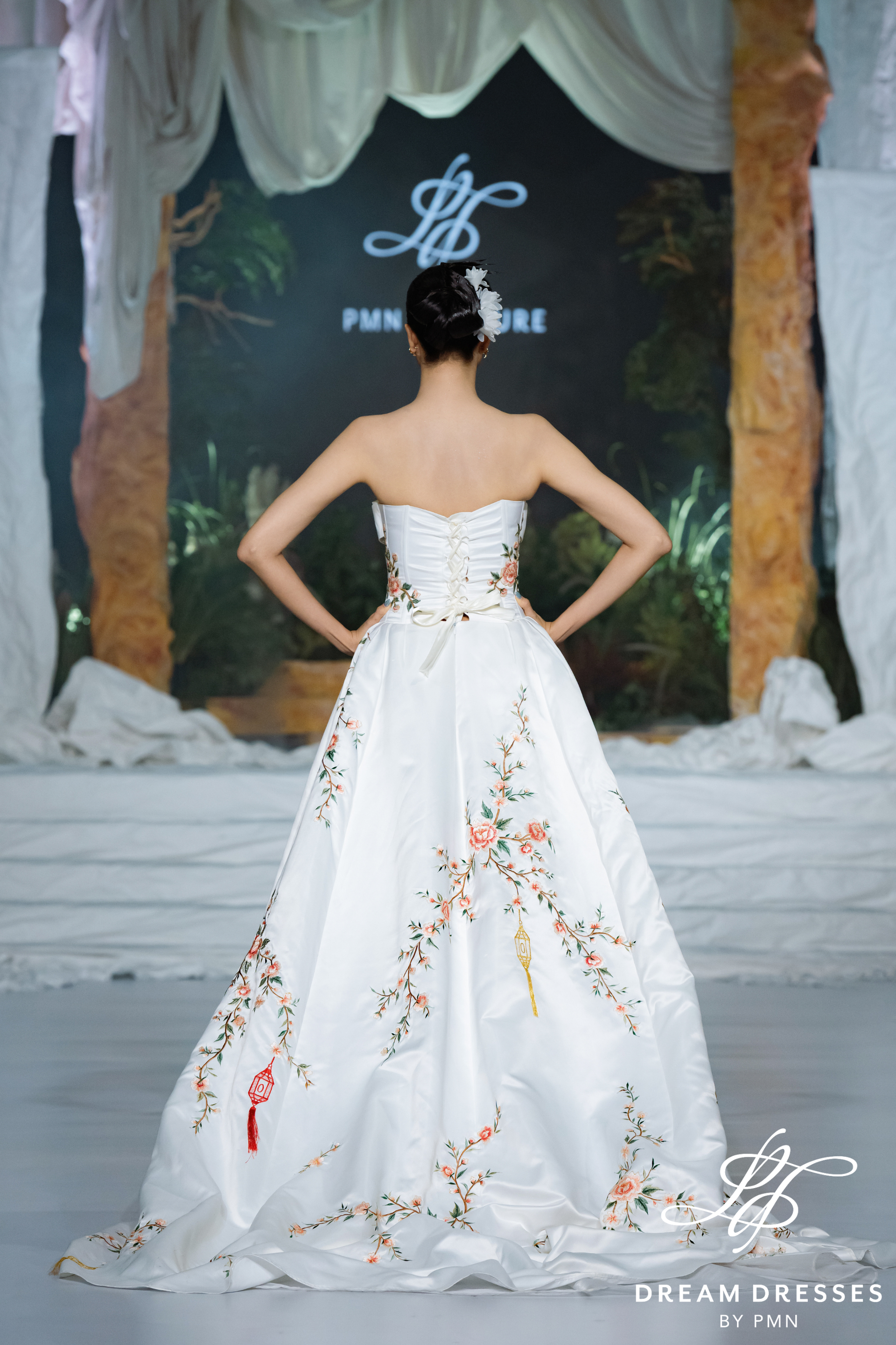 Asian-inspired Ball Gown Wedding Dress (#YIXUAN)