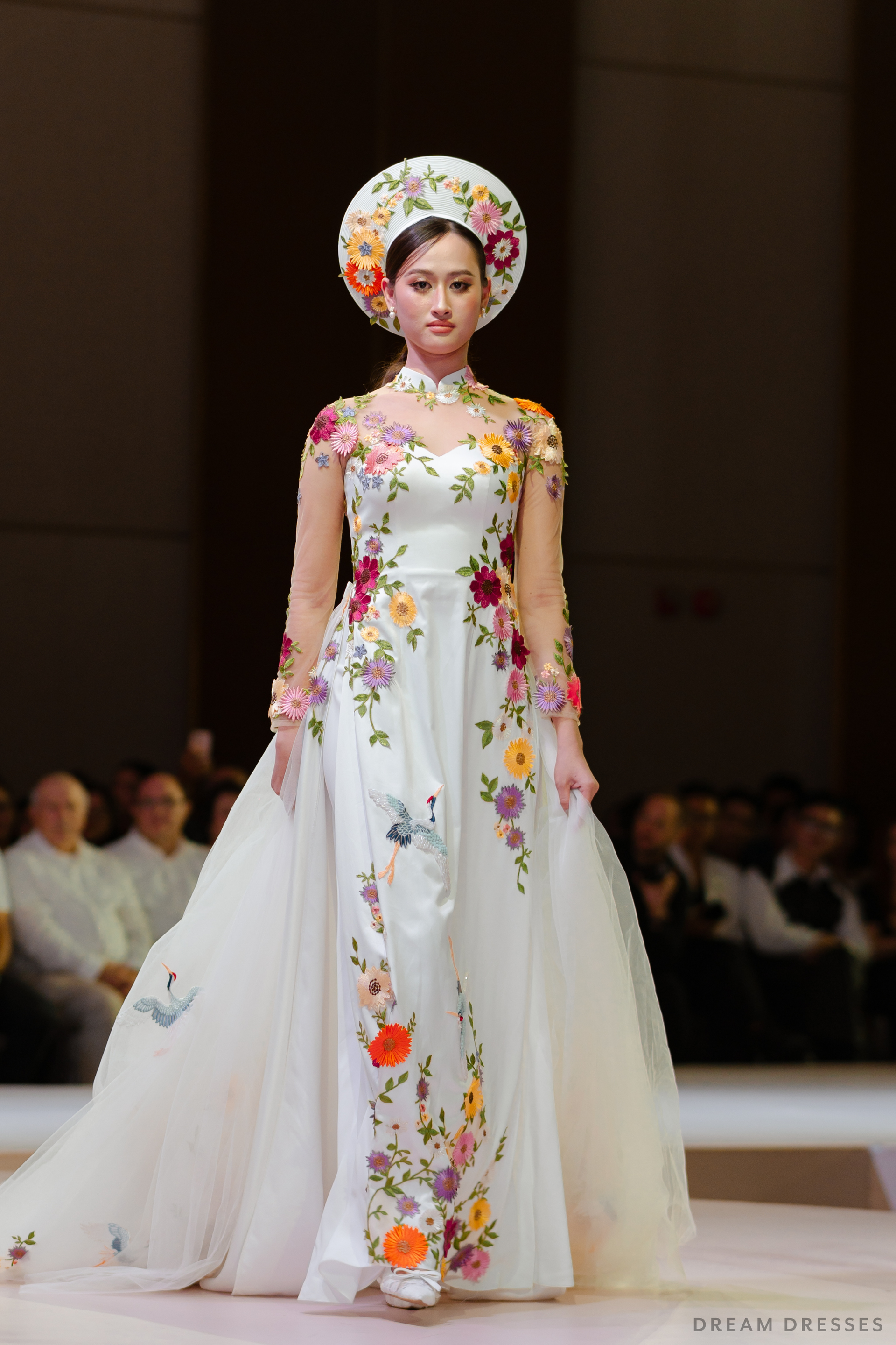 White Floral Embroidered Ao Dai | Vietnamese Modern Bridal Dress (#SAIKA) - Dream Dresses by P.M.N.