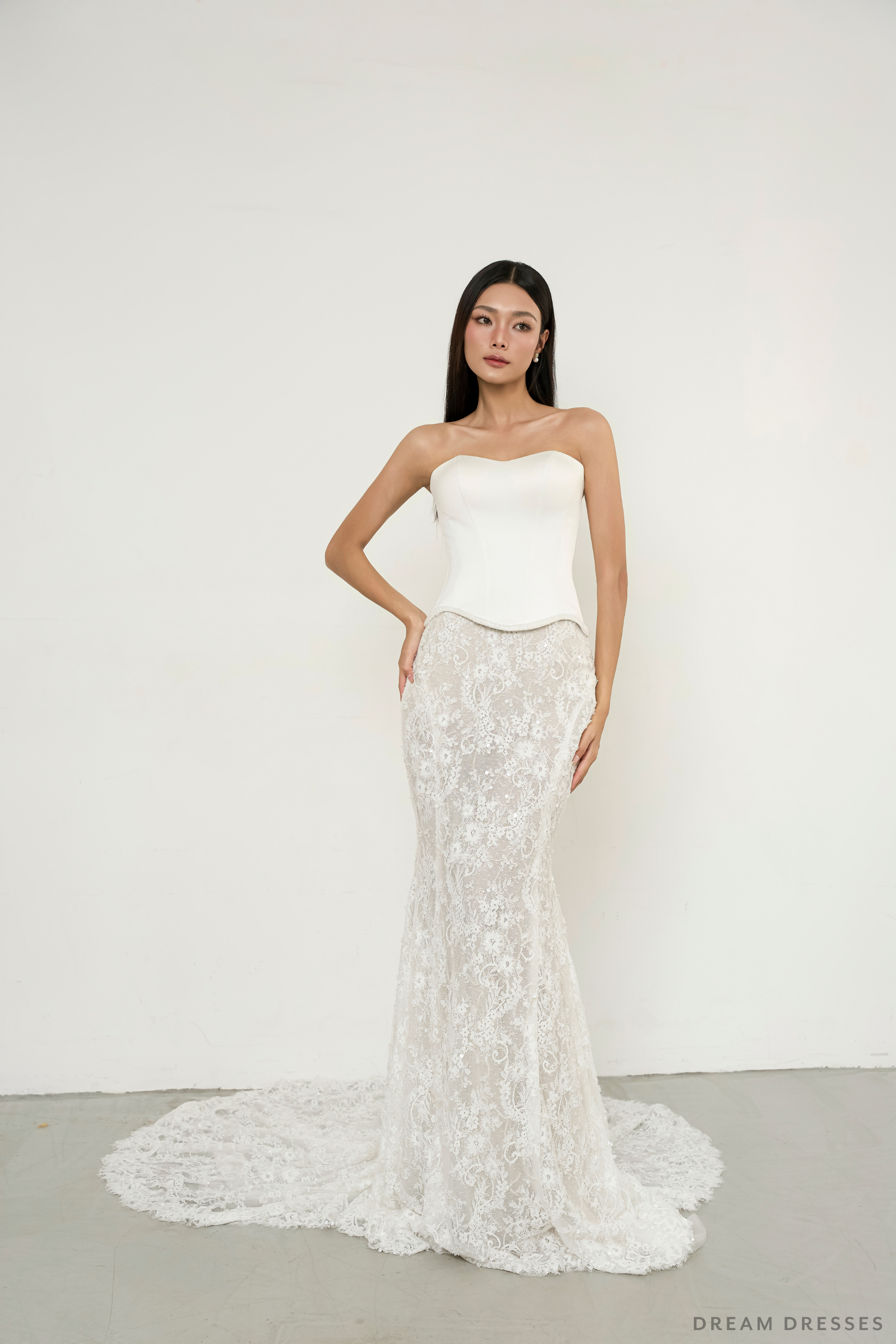 Cathedral Bridal Cape Veil (#ARIA) - Dream Dresses by P.M.N.